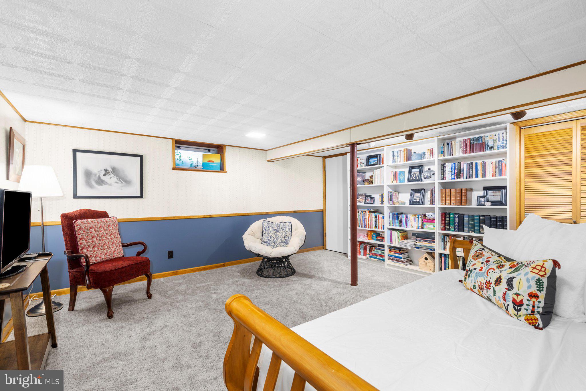 PLEASANT PLAINS - Residential