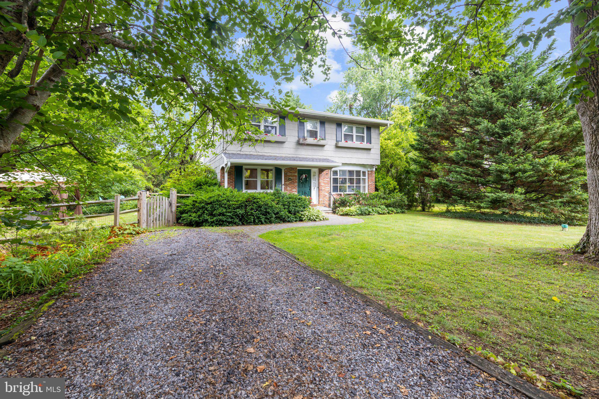 PLEASANT PLAINS - Residential