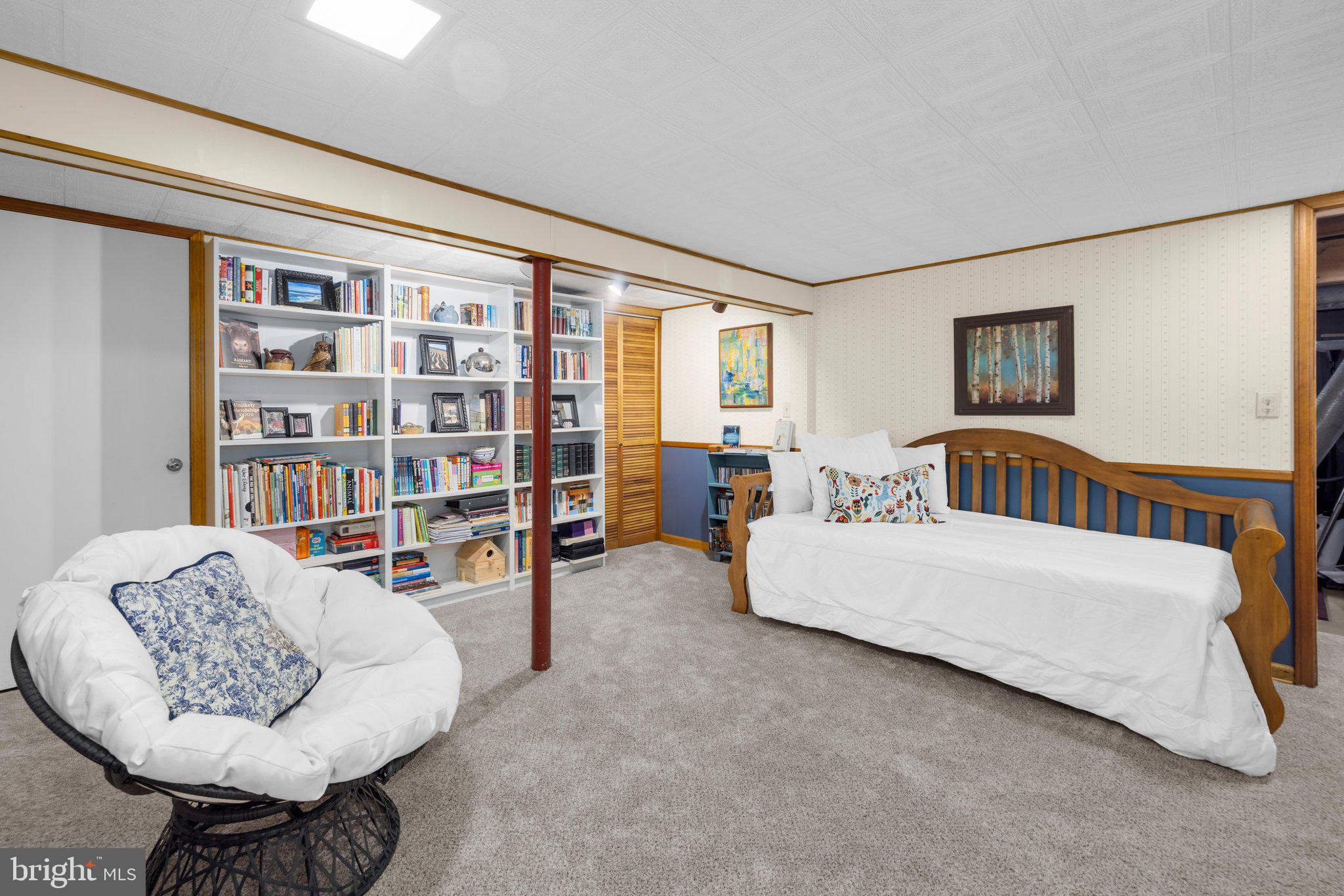 PLEASANT PLAINS - Residential