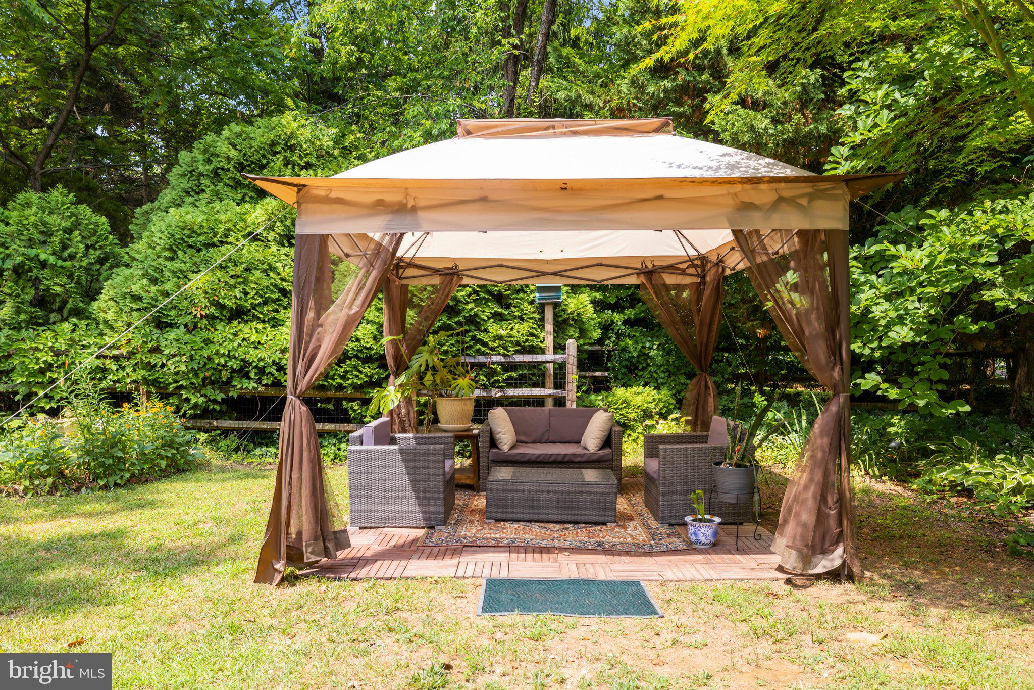PLEASANT PLAINS - Residential