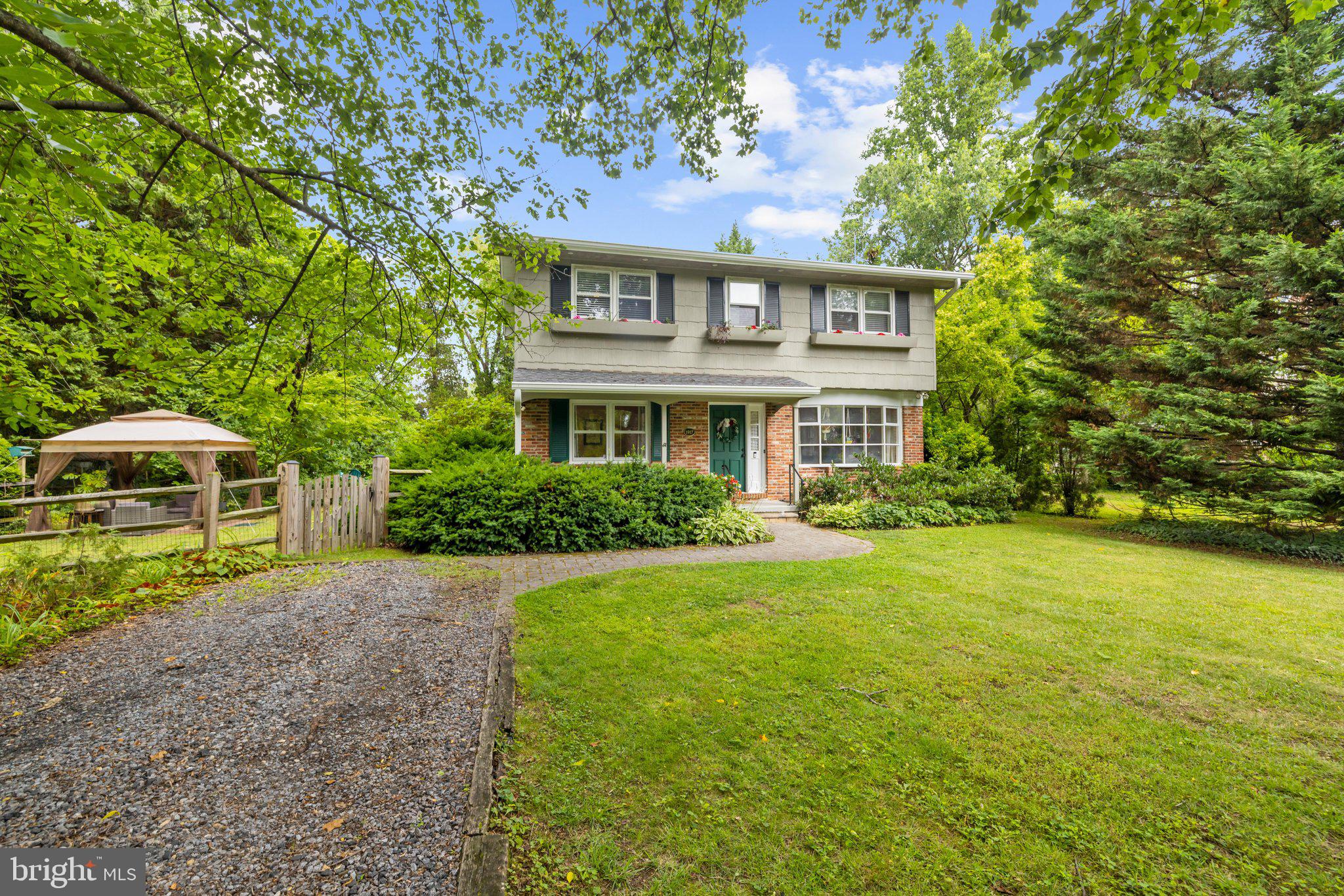 PLEASANT PLAINS - Residential