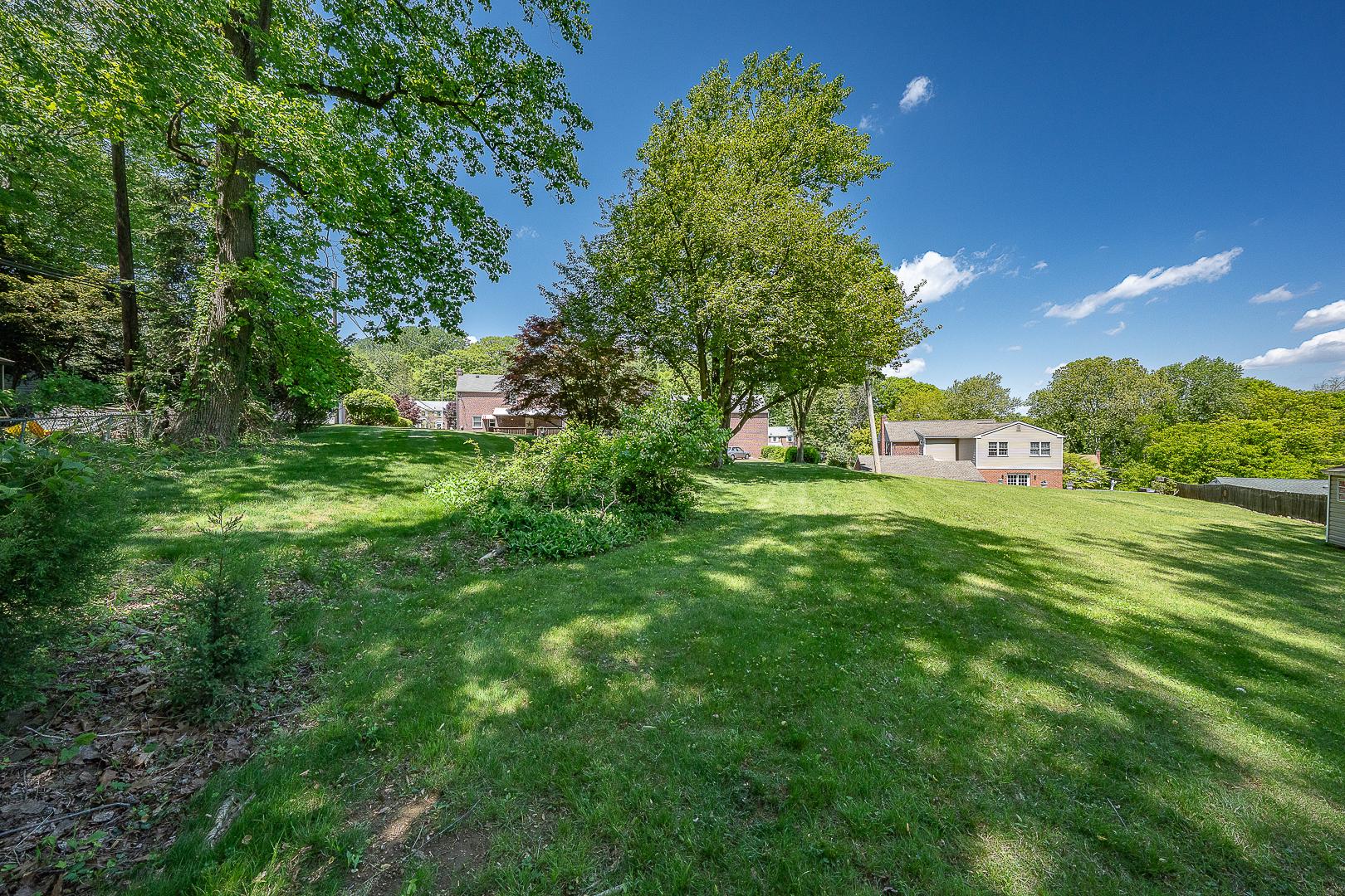 COLONIAL PARK - Residential