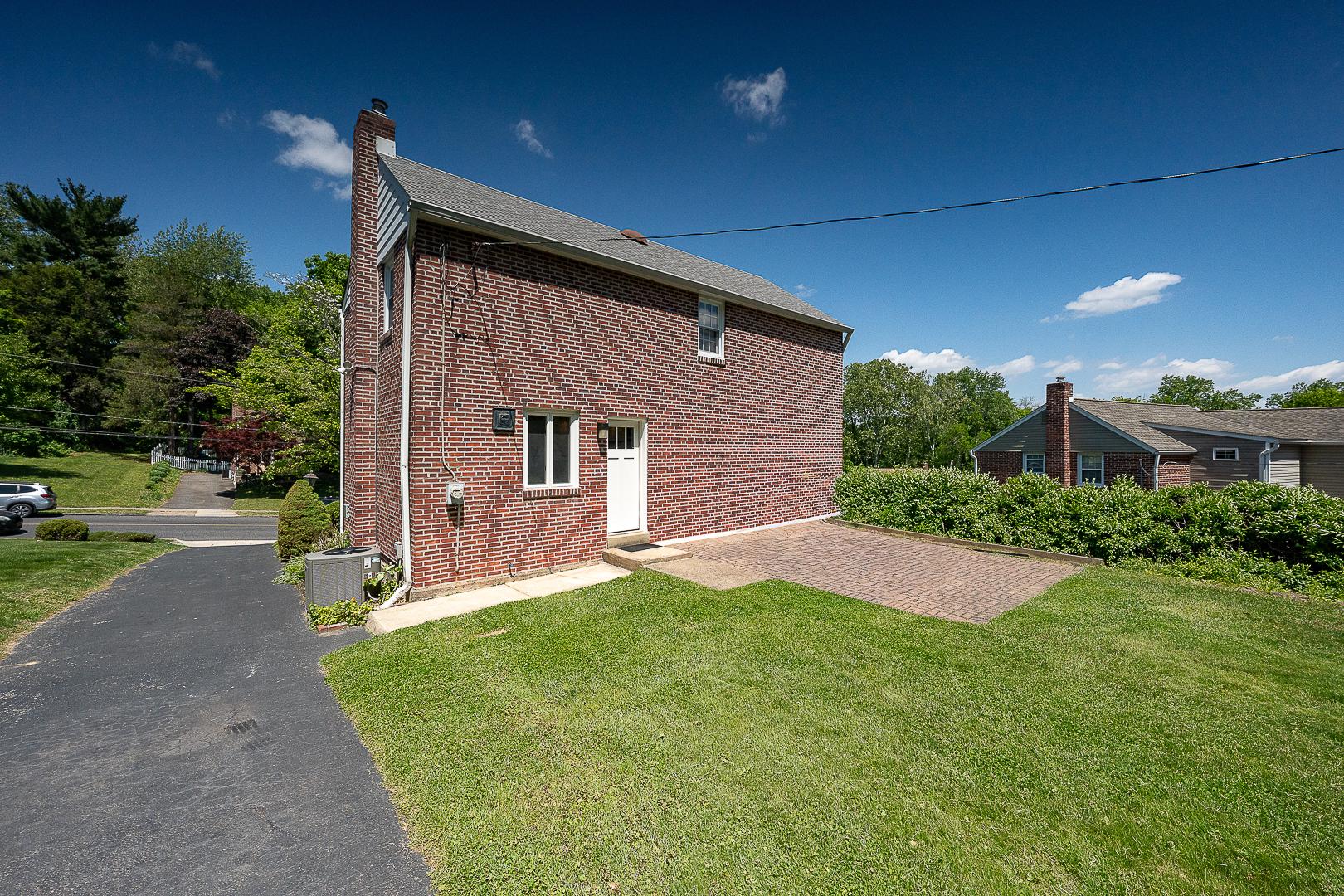 COLONIAL PARK - Residential