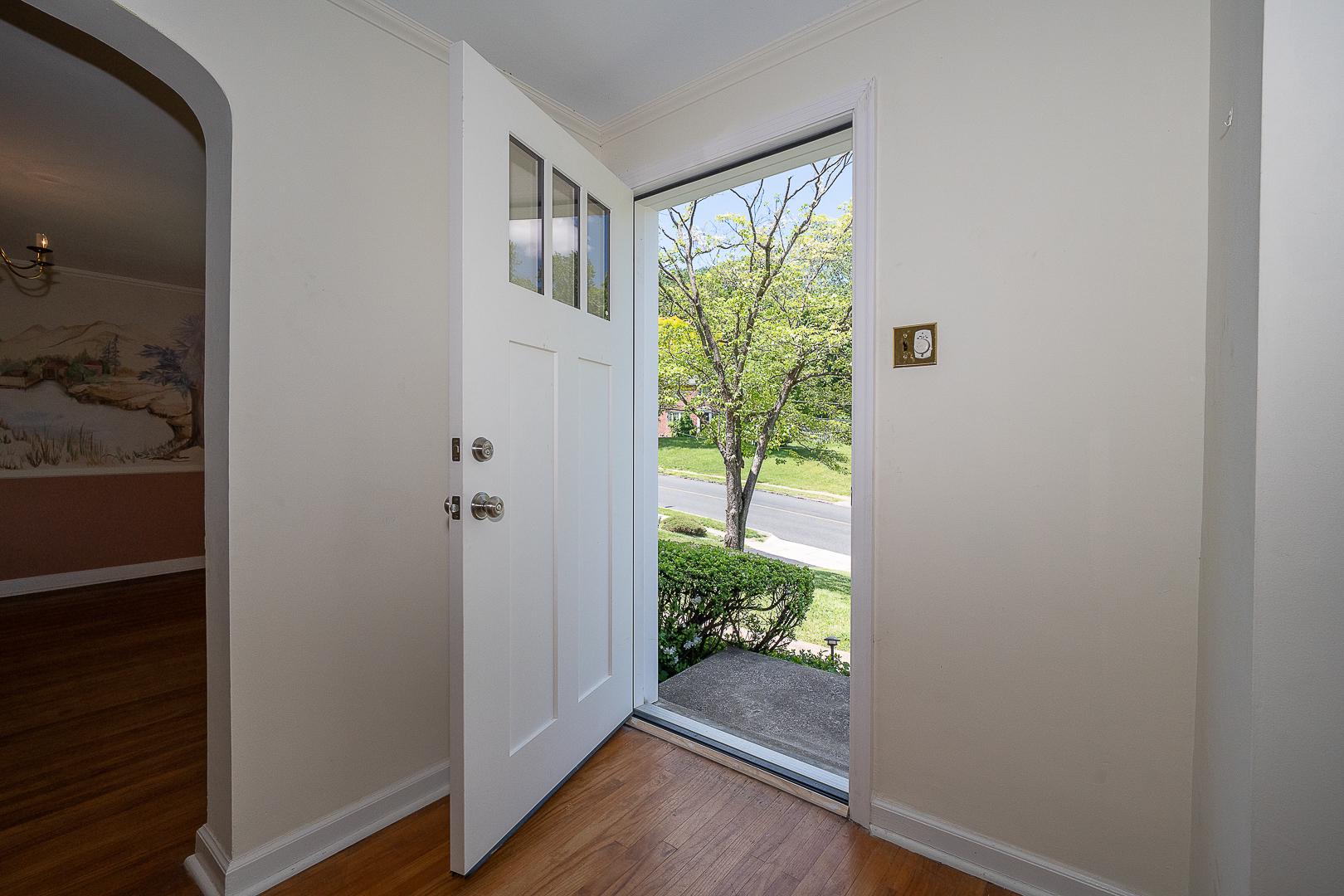 COLONIAL PARK - Residential