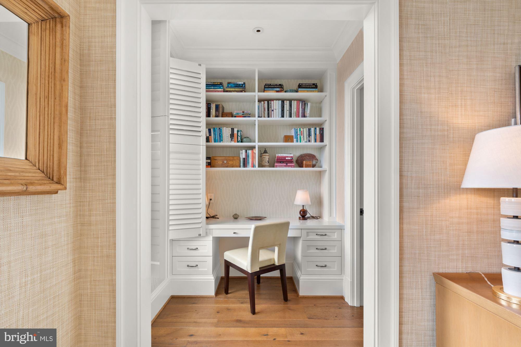 GEORGETOWN - Residential