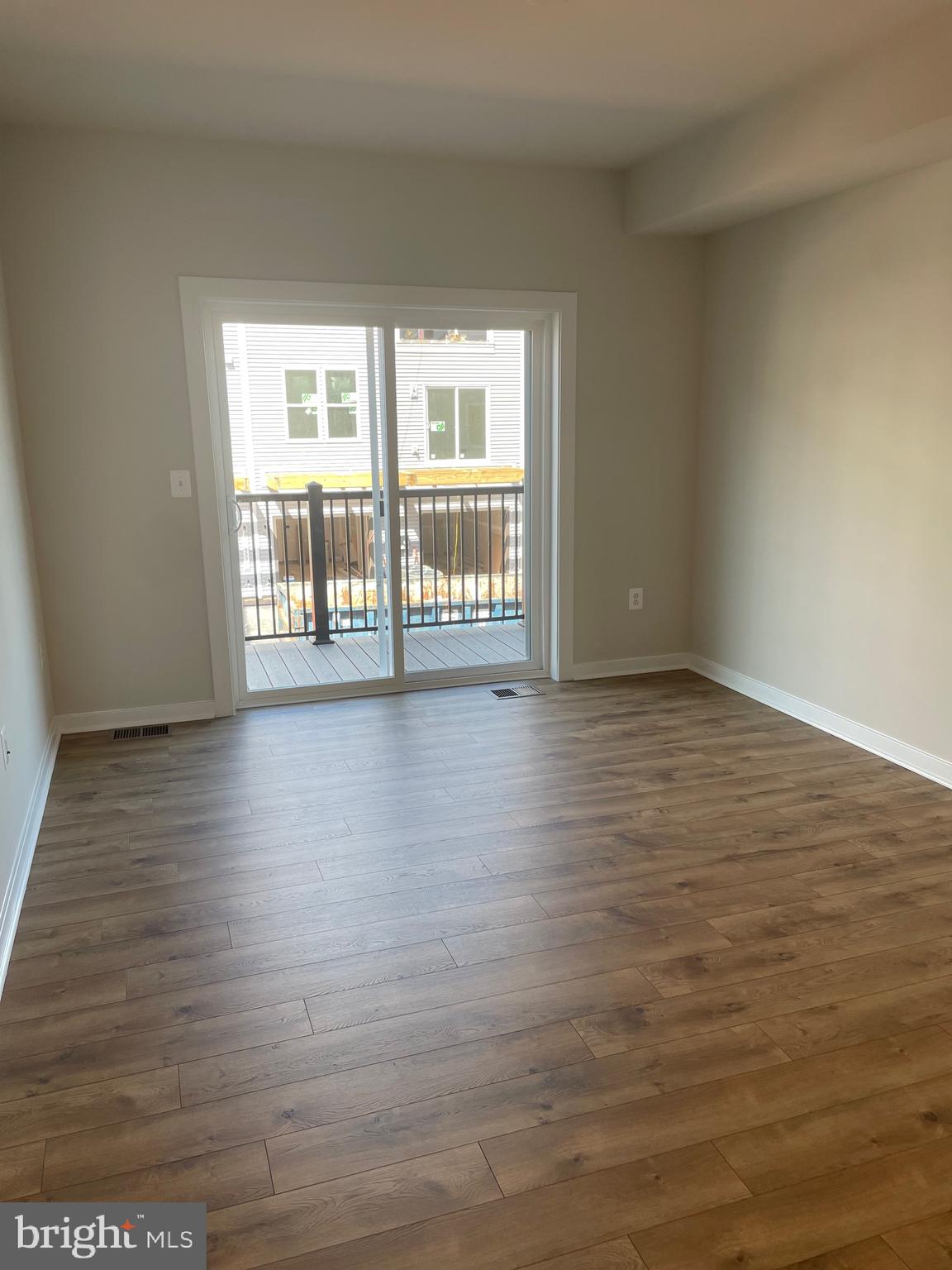 ASHBROOK PLACE - Residential Lease