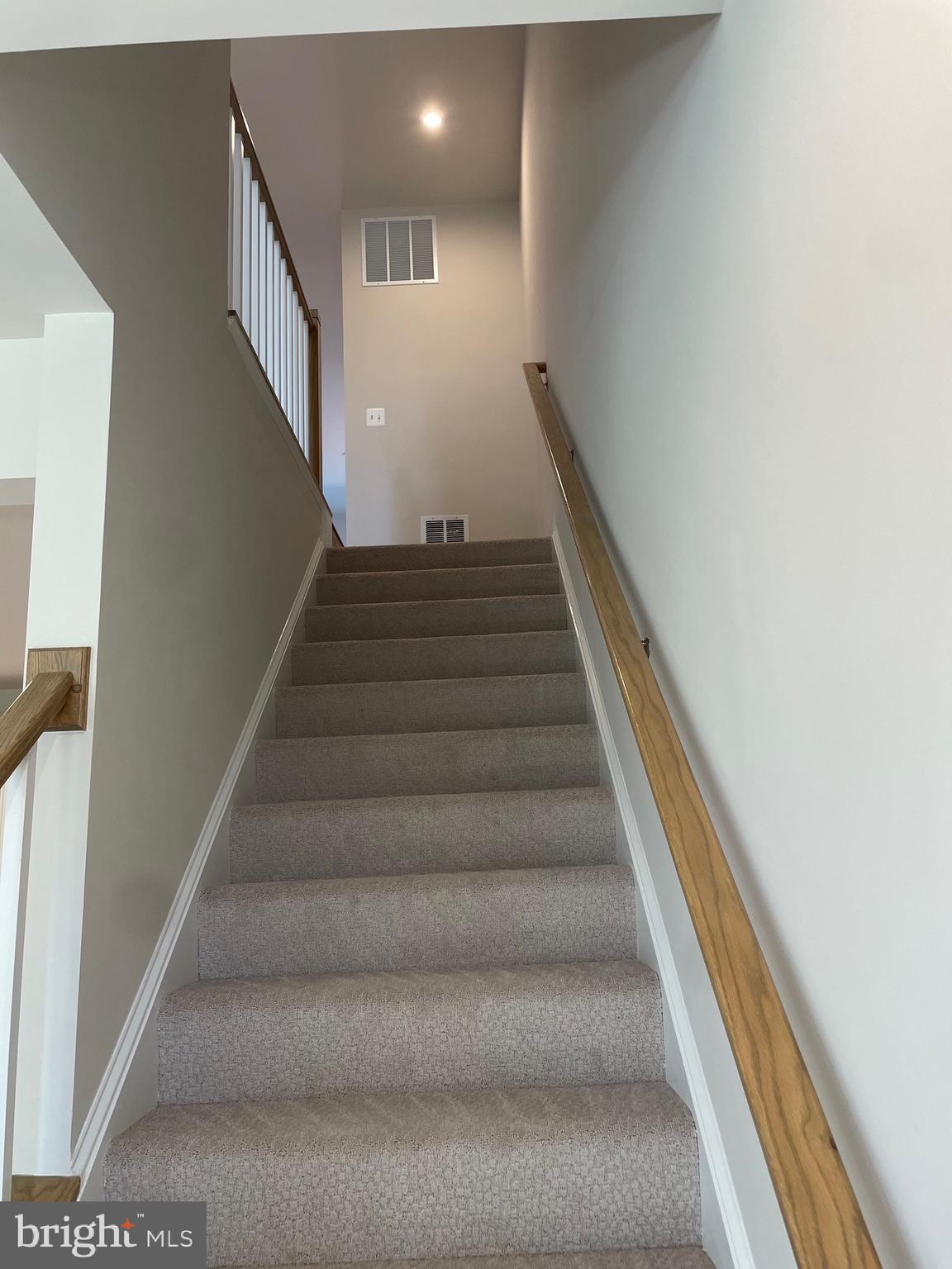 ASHBROOK PLACE - Residential Lease