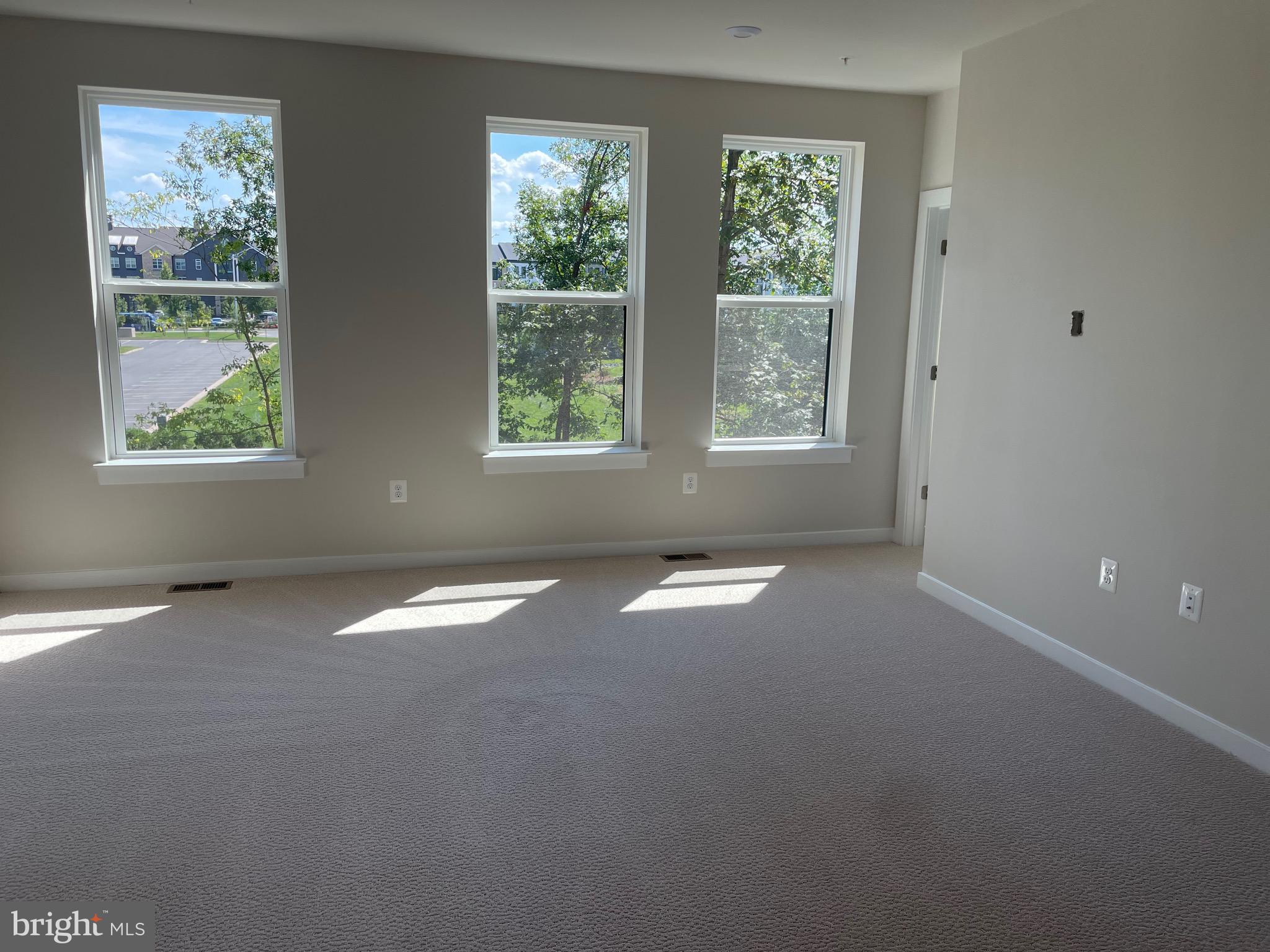 ASHBROOK PLACE - Residential Lease