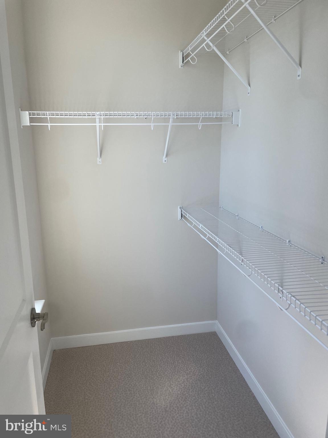 ASHBROOK PLACE - Residential Lease