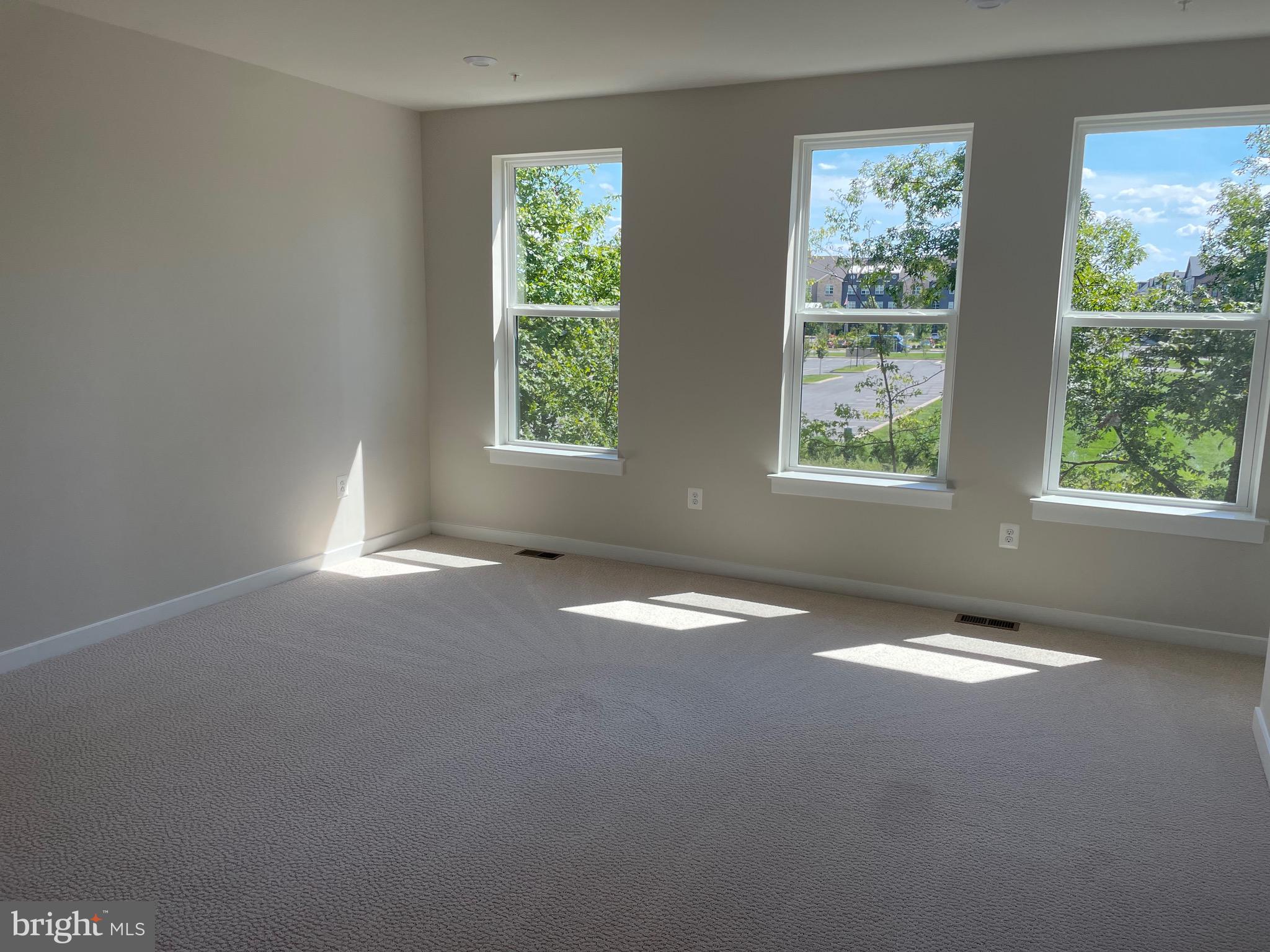 ASHBROOK PLACE - Residential Lease