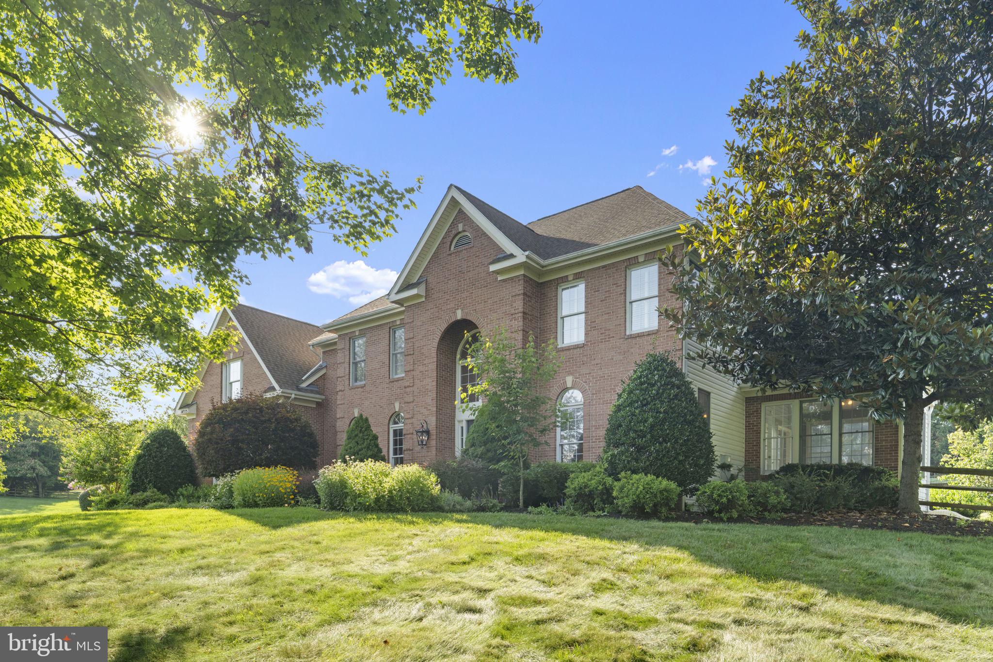 SPRING MEADOWS - Residential