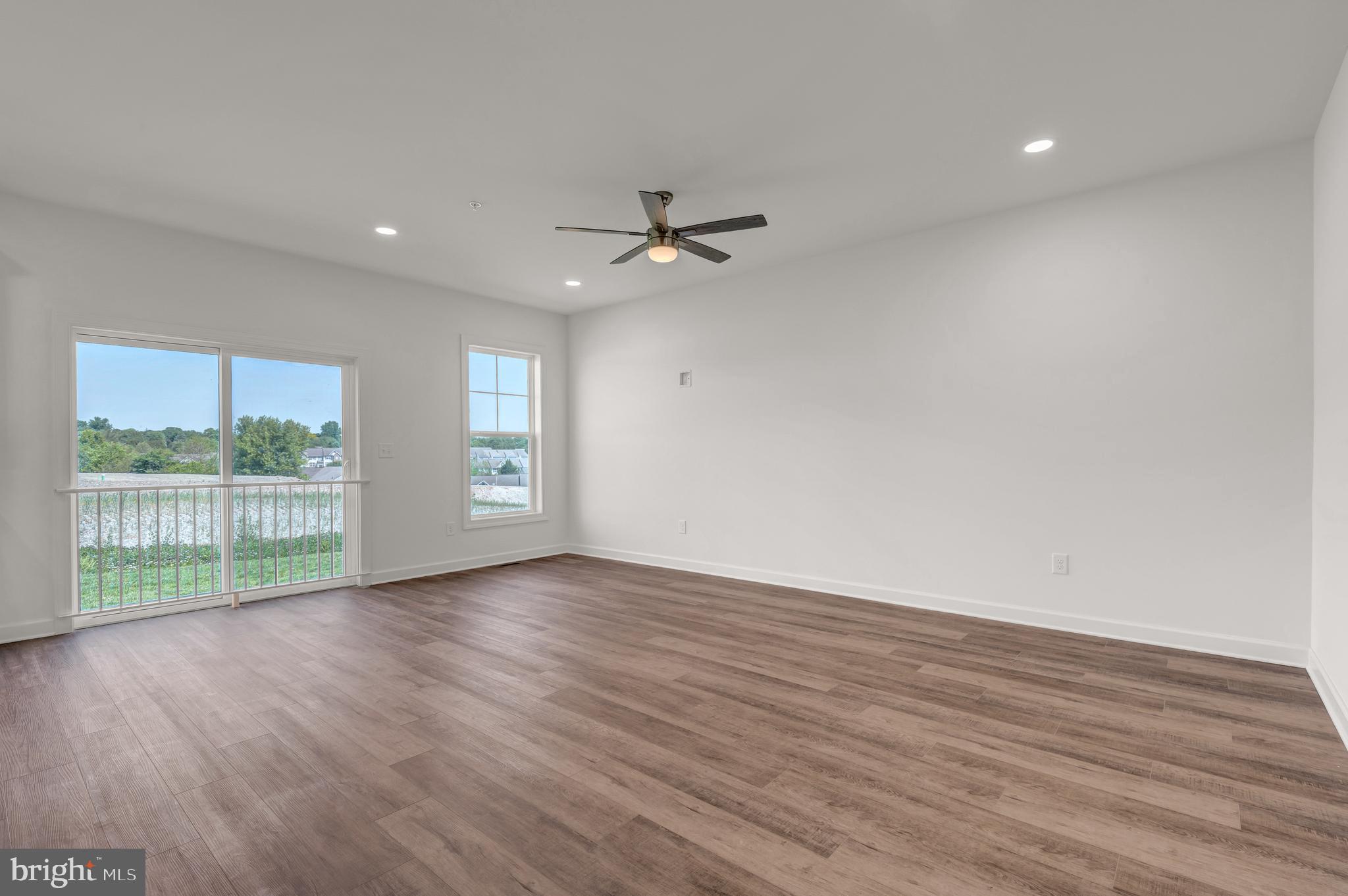 BELMONT RIDGE - Residential