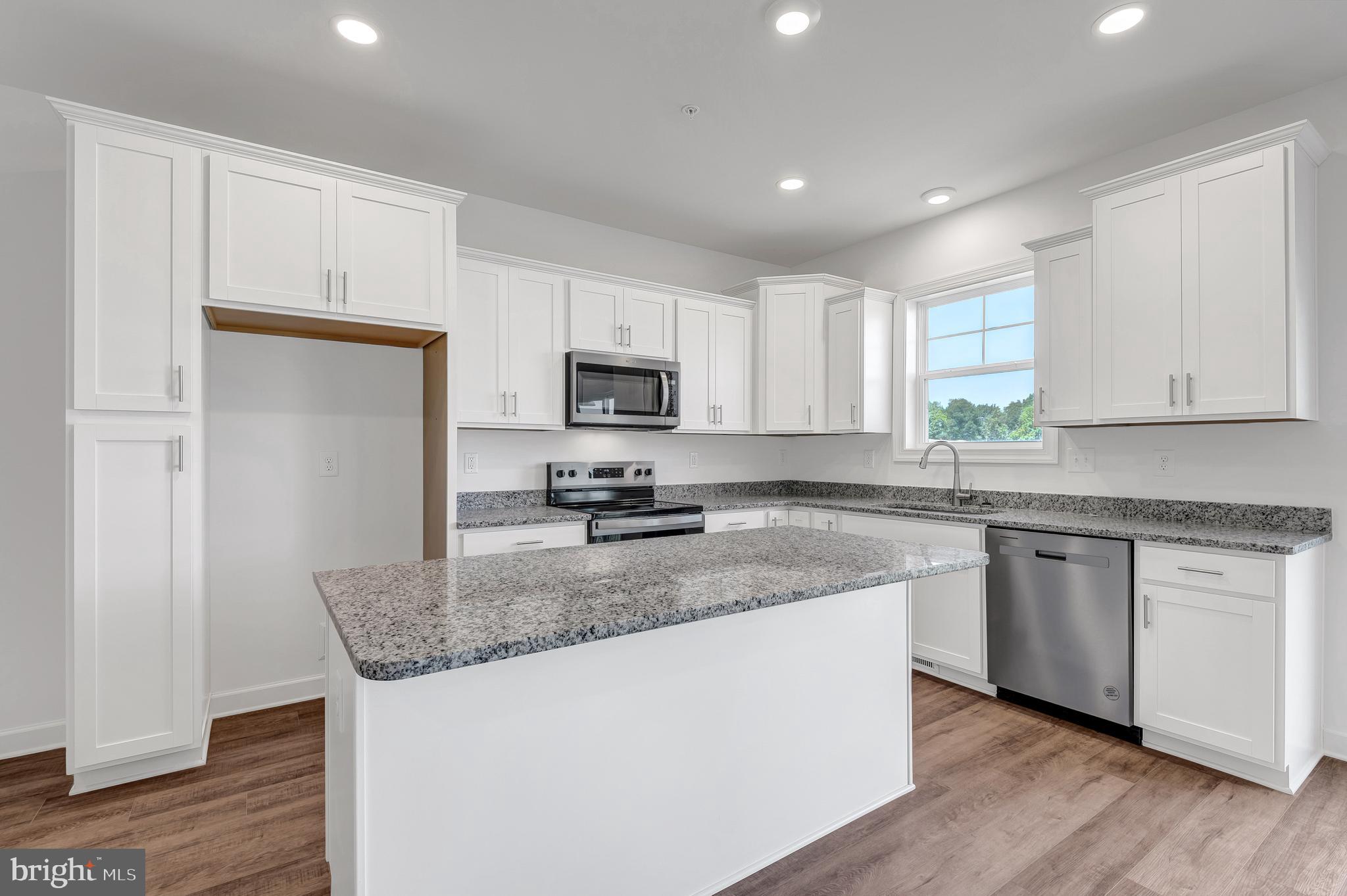 BELMONT RIDGE - Residential