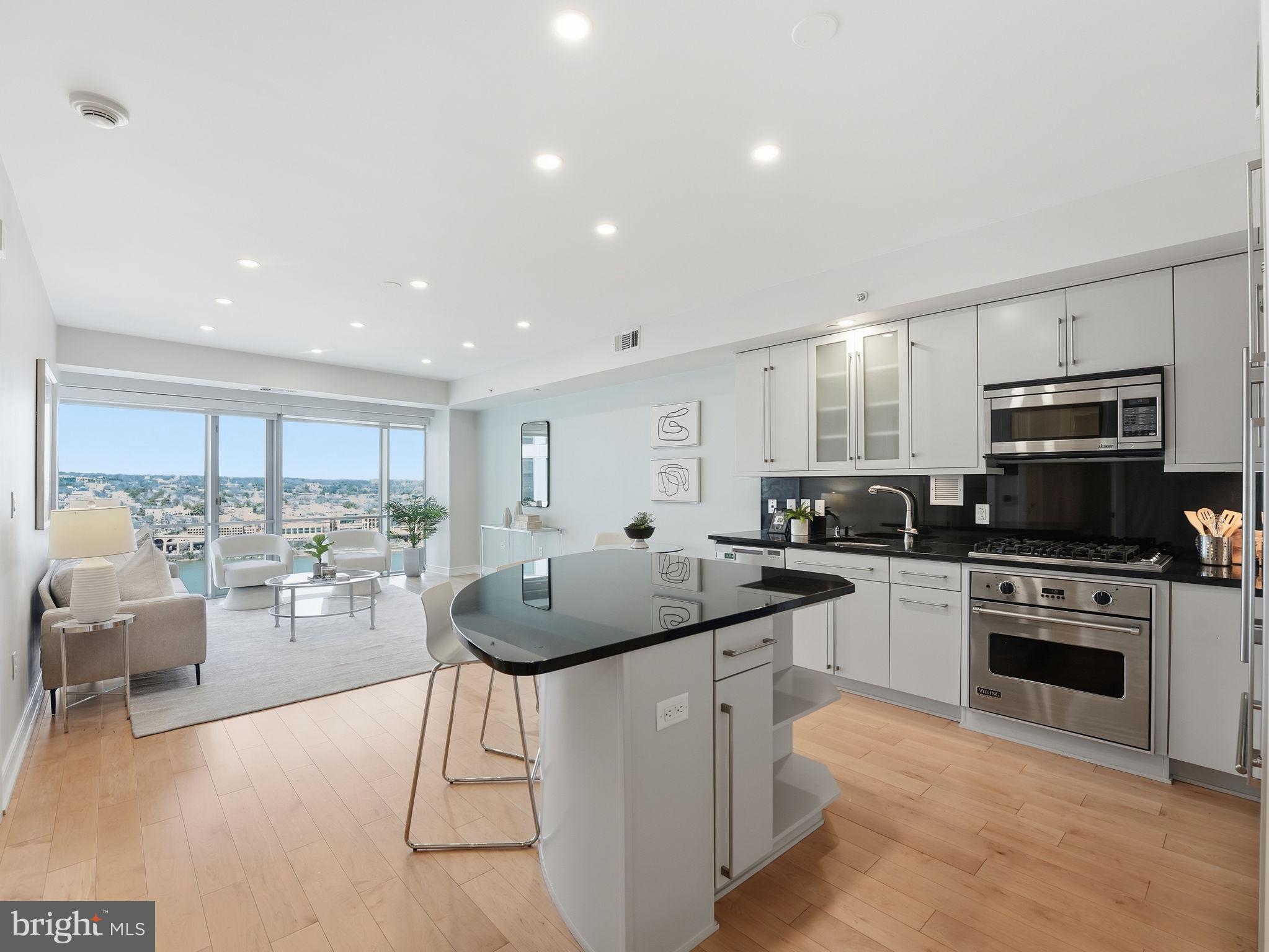 THE WATERVIEW - Residential
