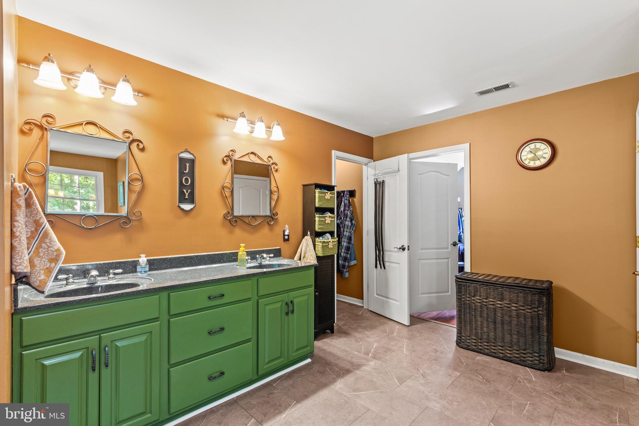 COX'S RUN - Residential