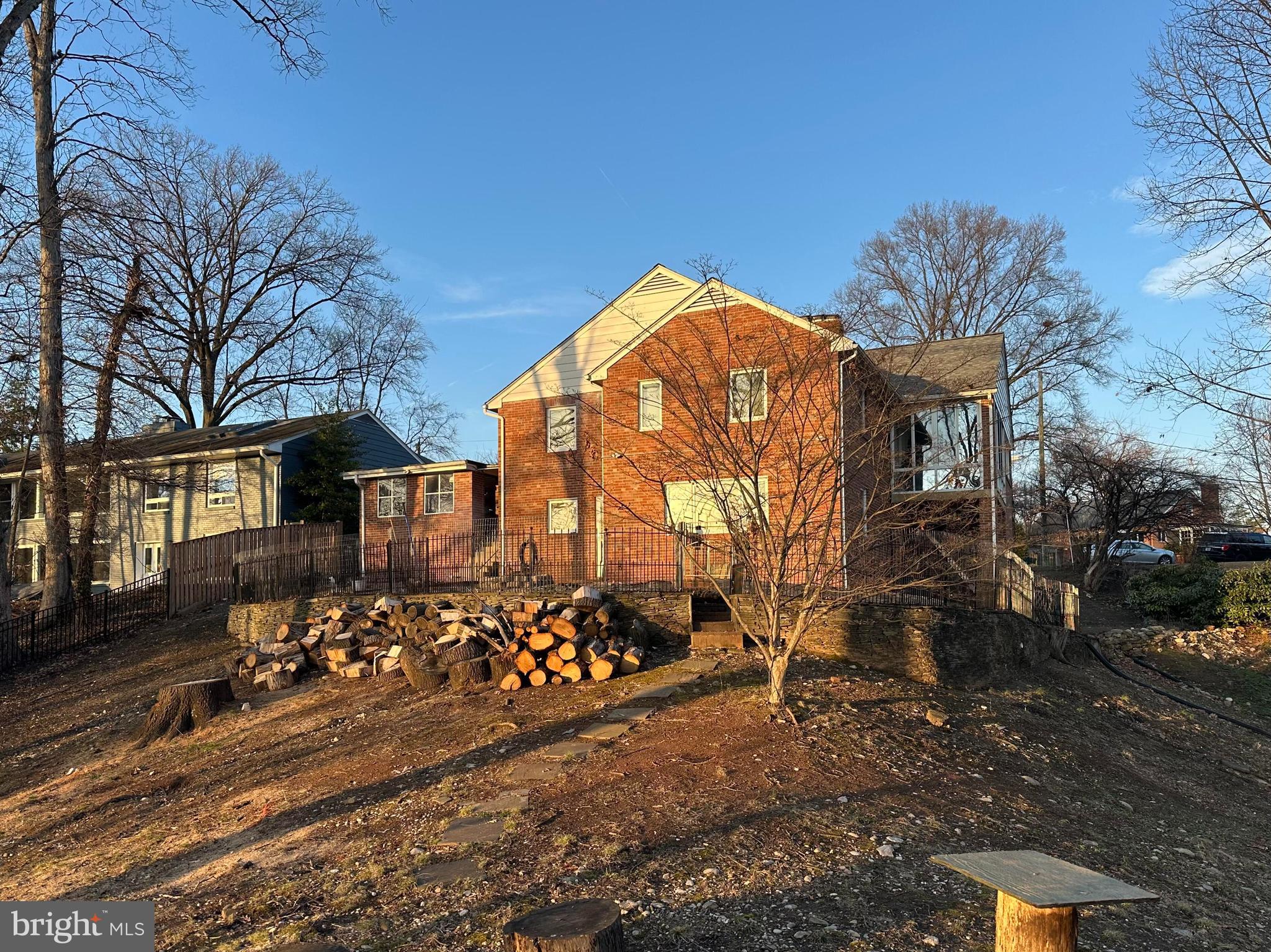 AURORA HILLS - Residential