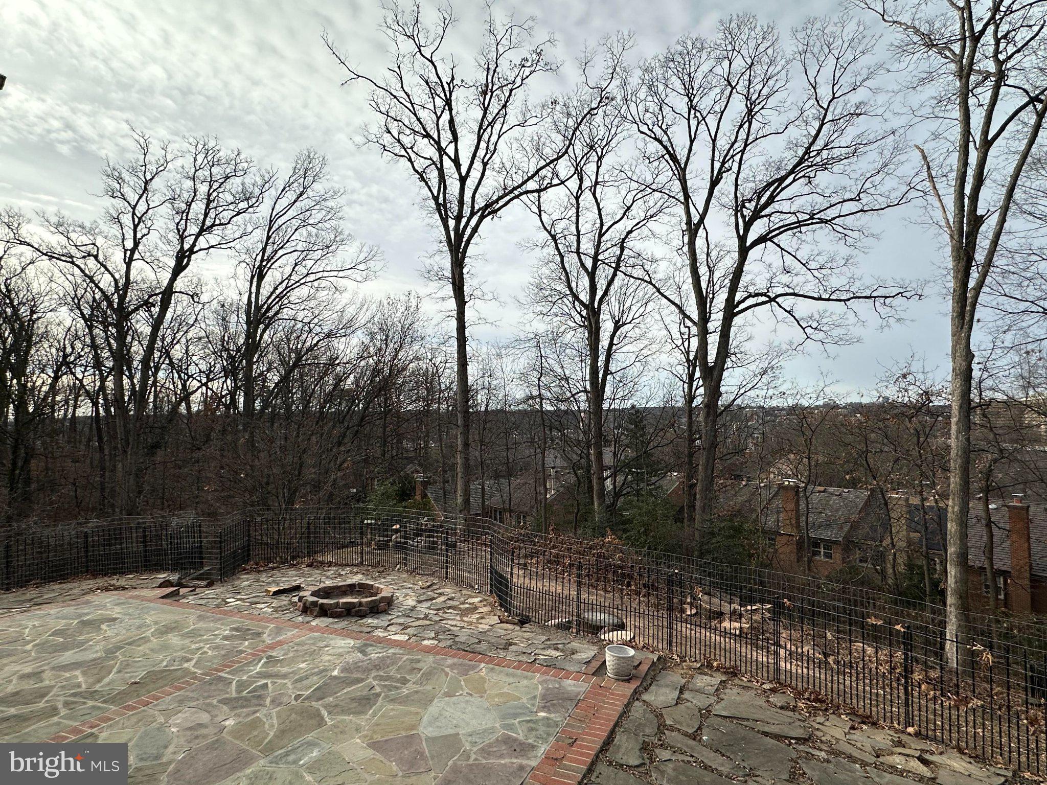 AURORA HILLS - Residential