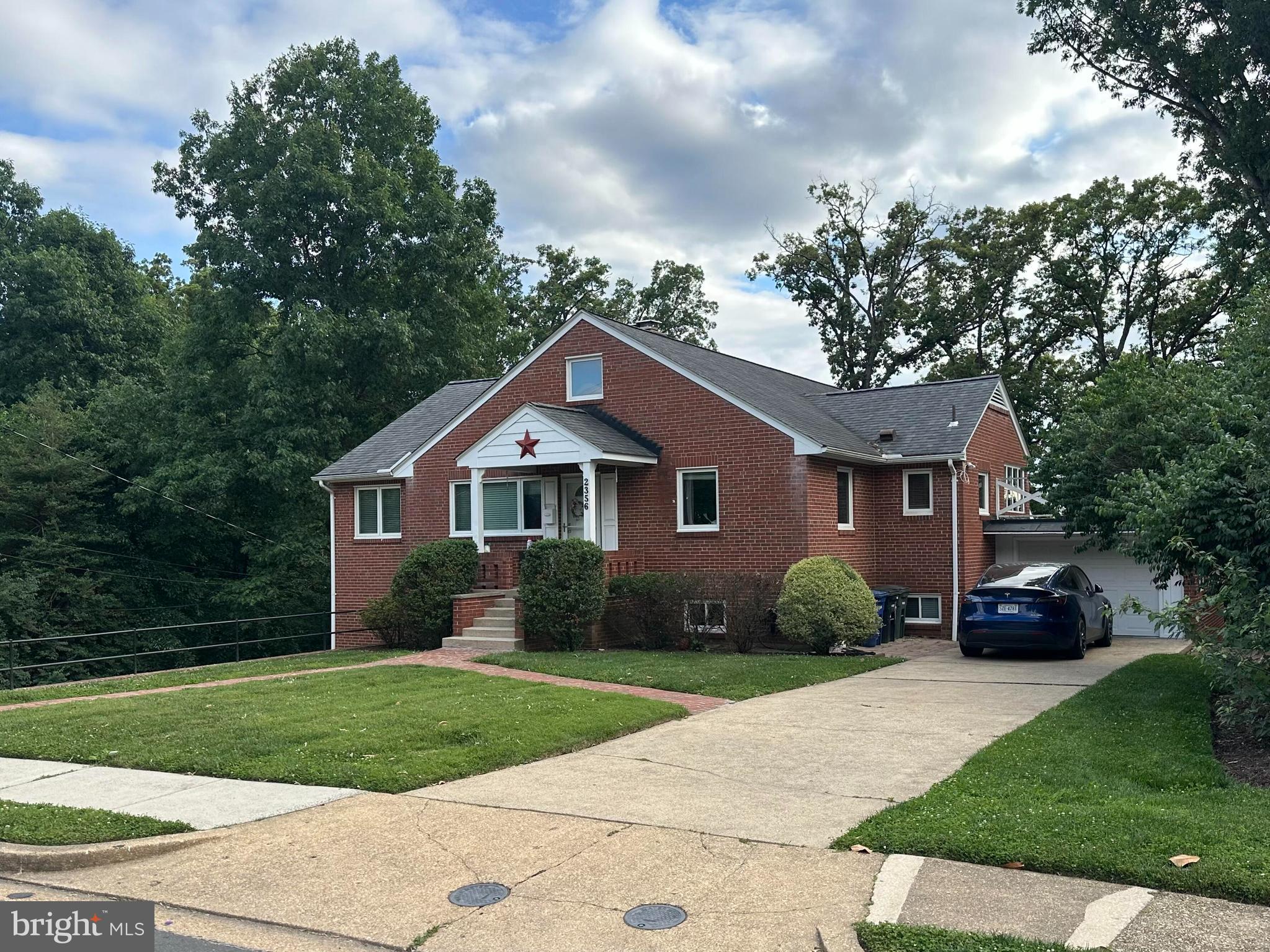 AURORA HILLS - Residential