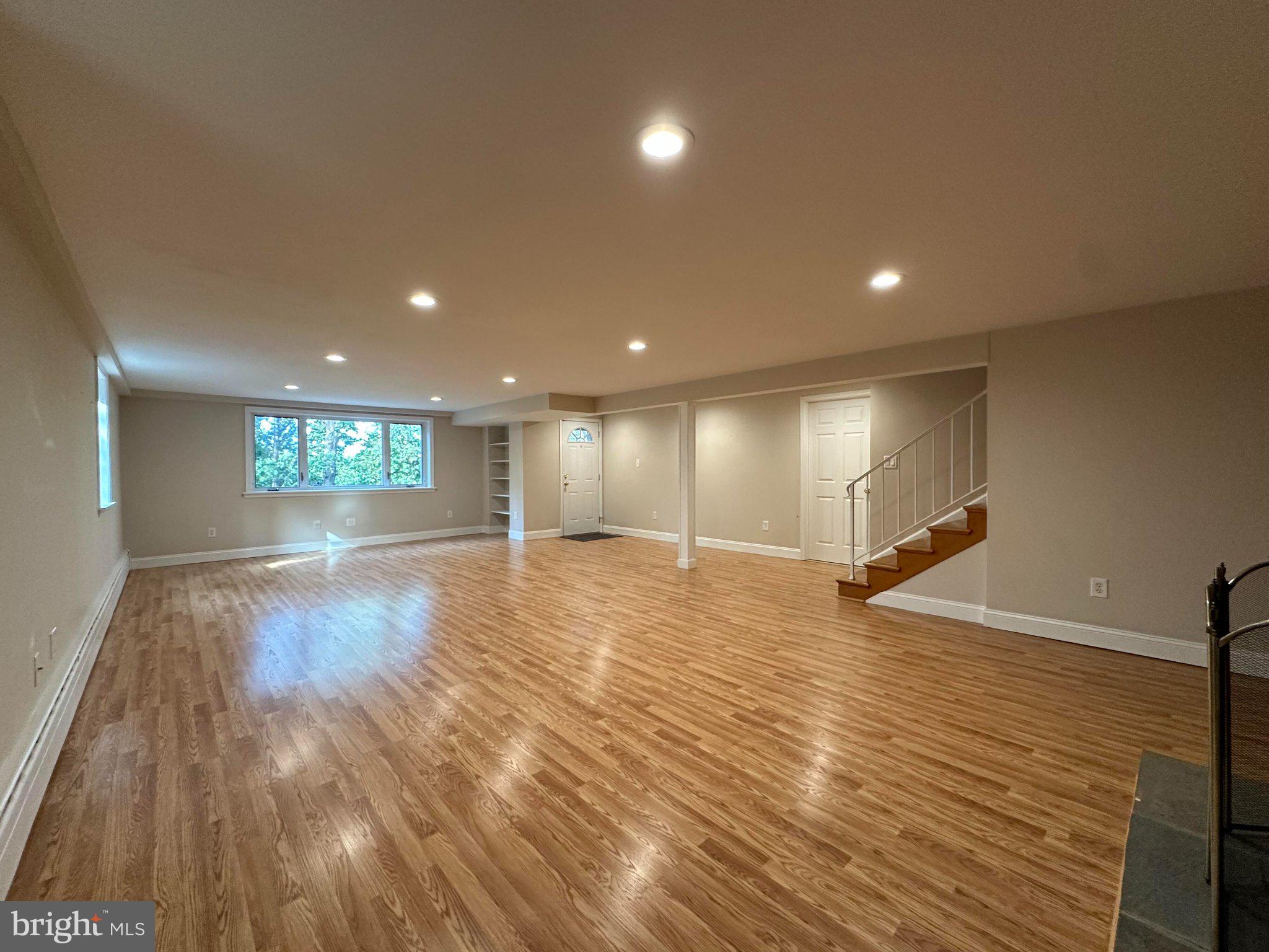 AURORA HILLS - Residential