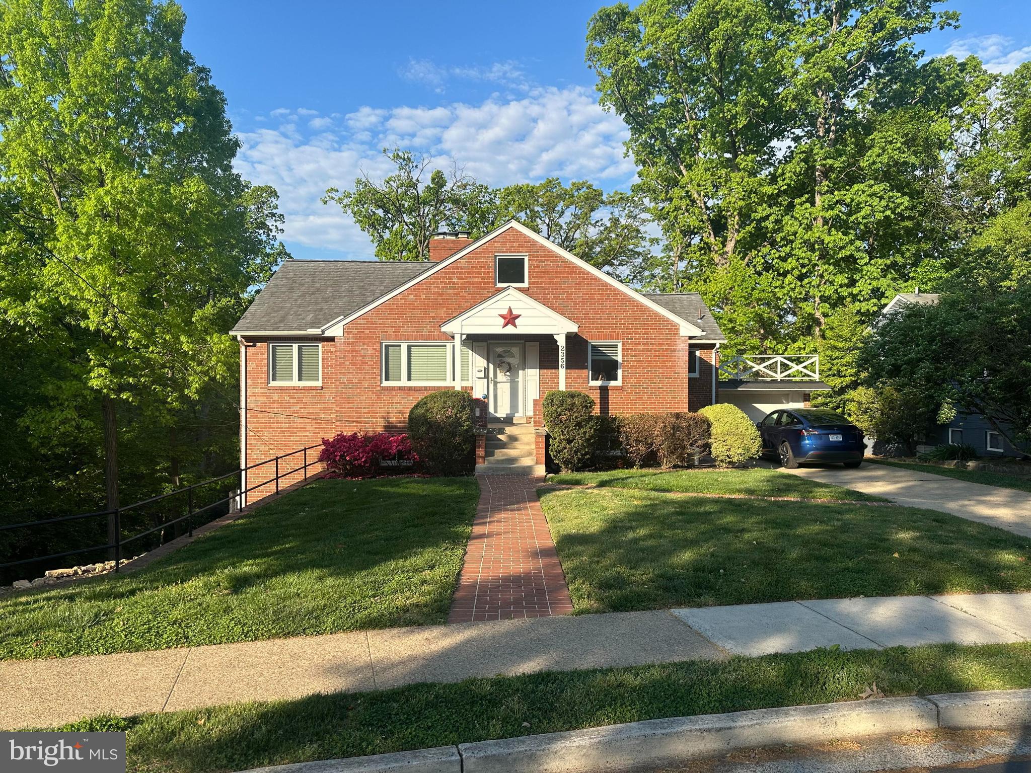 AURORA HILLS - Residential