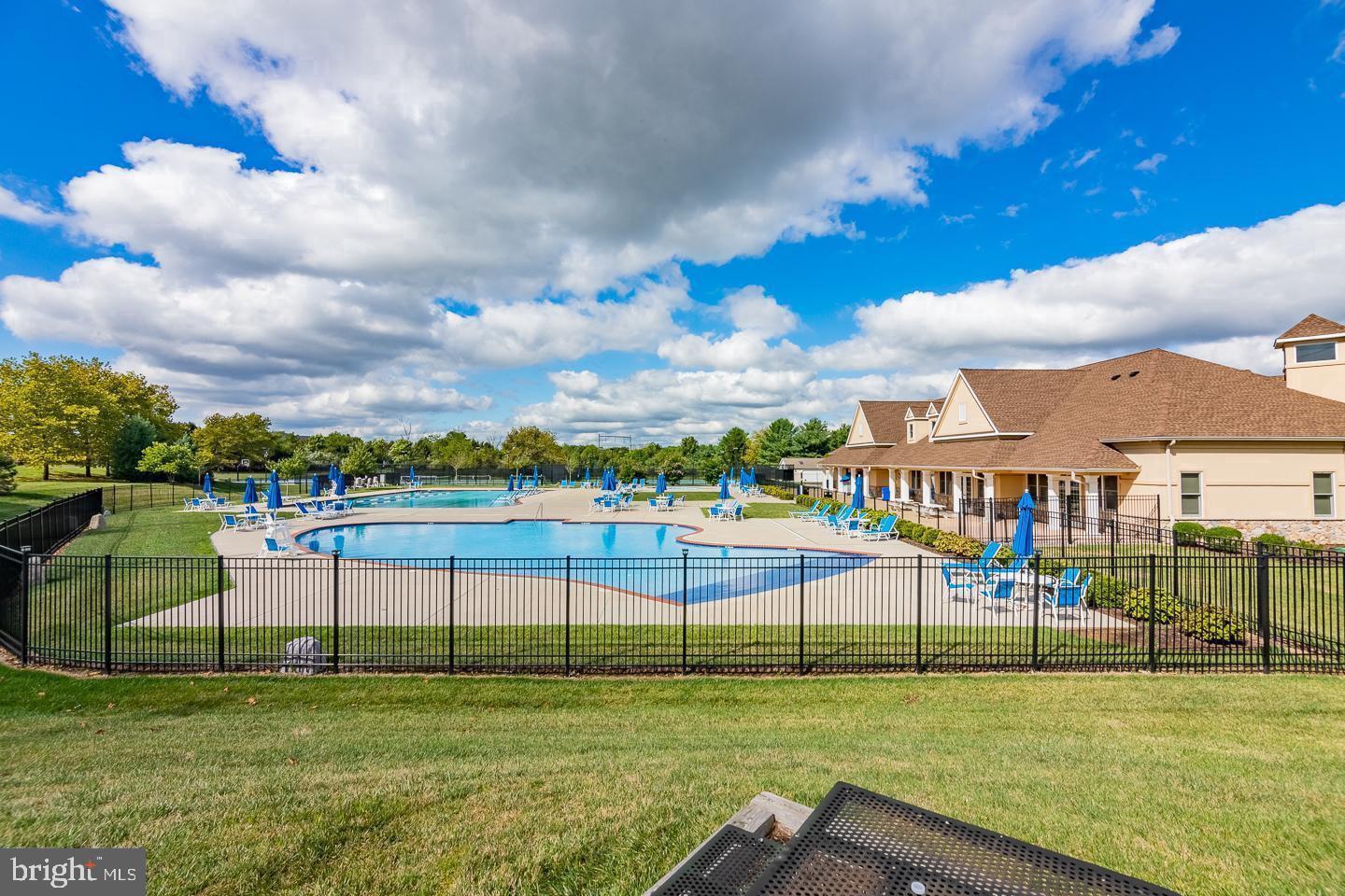 BLUE BELL CC - Residential