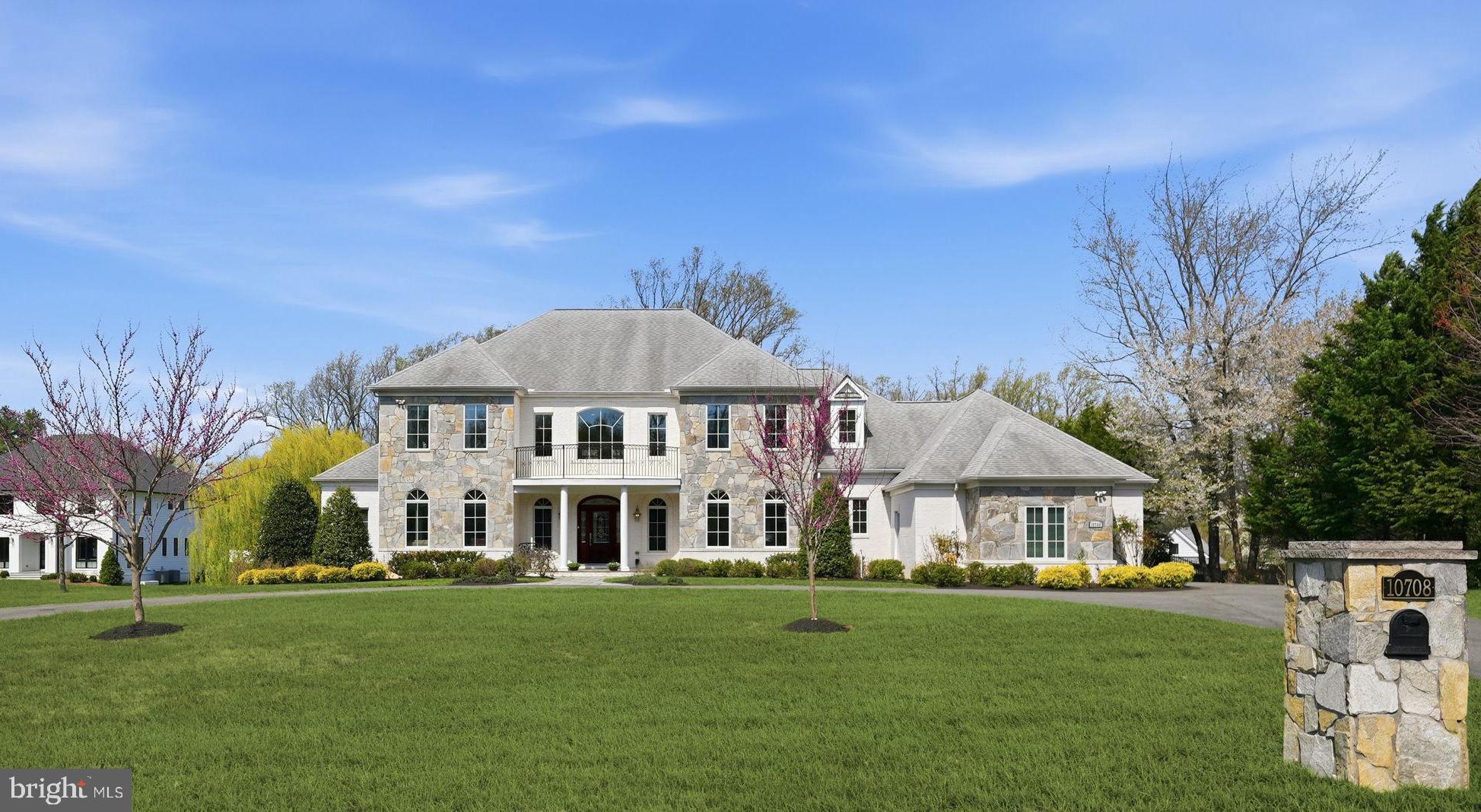 POTOMAC OUTSIDE - Residential
