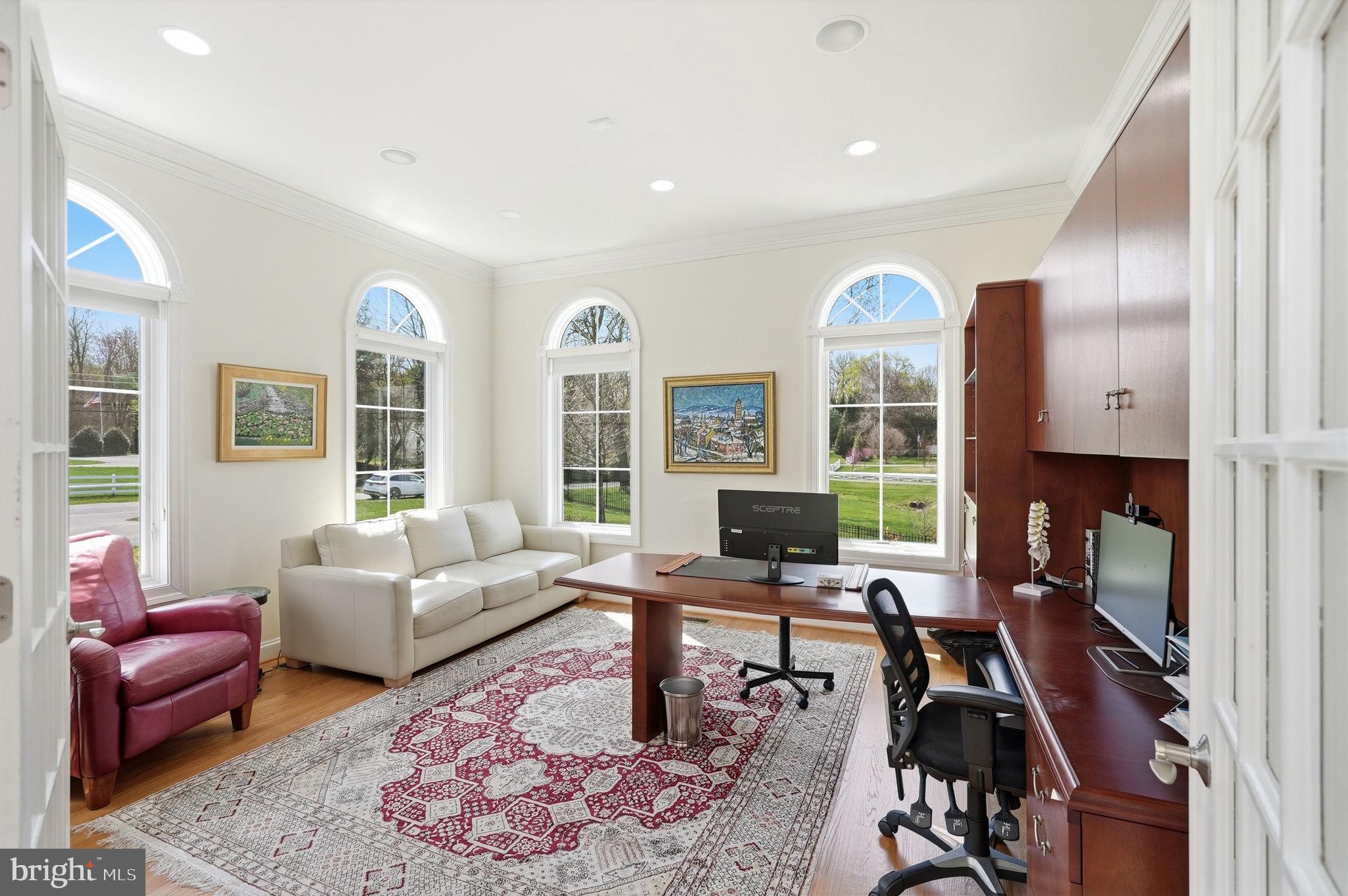 POTOMAC OUTSIDE - Residential