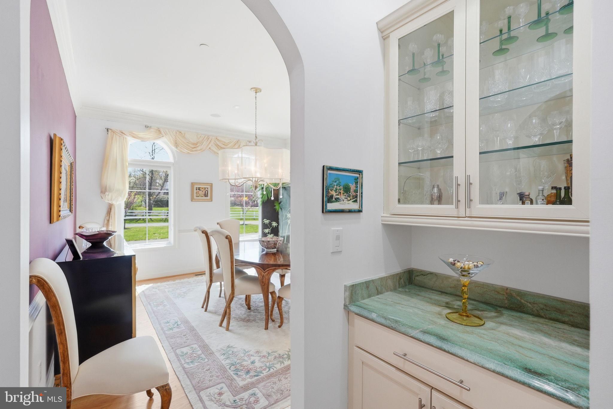 POTOMAC OUTSIDE - Residential
