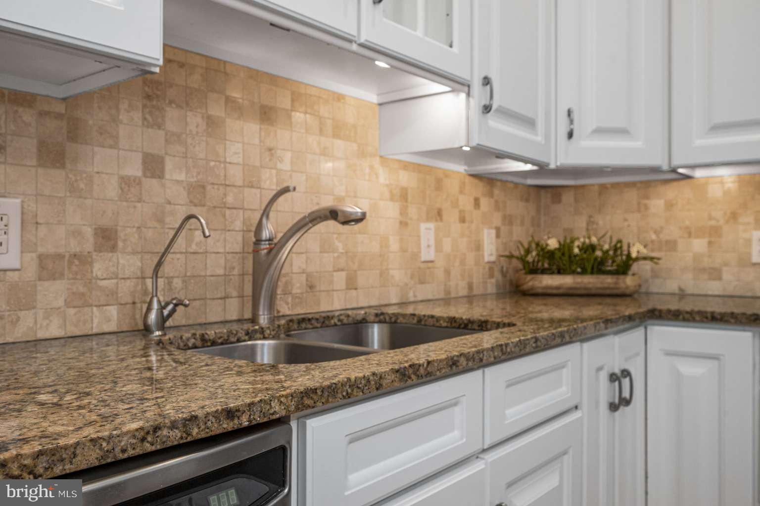 COLDSTREAM CROSSING - Residential