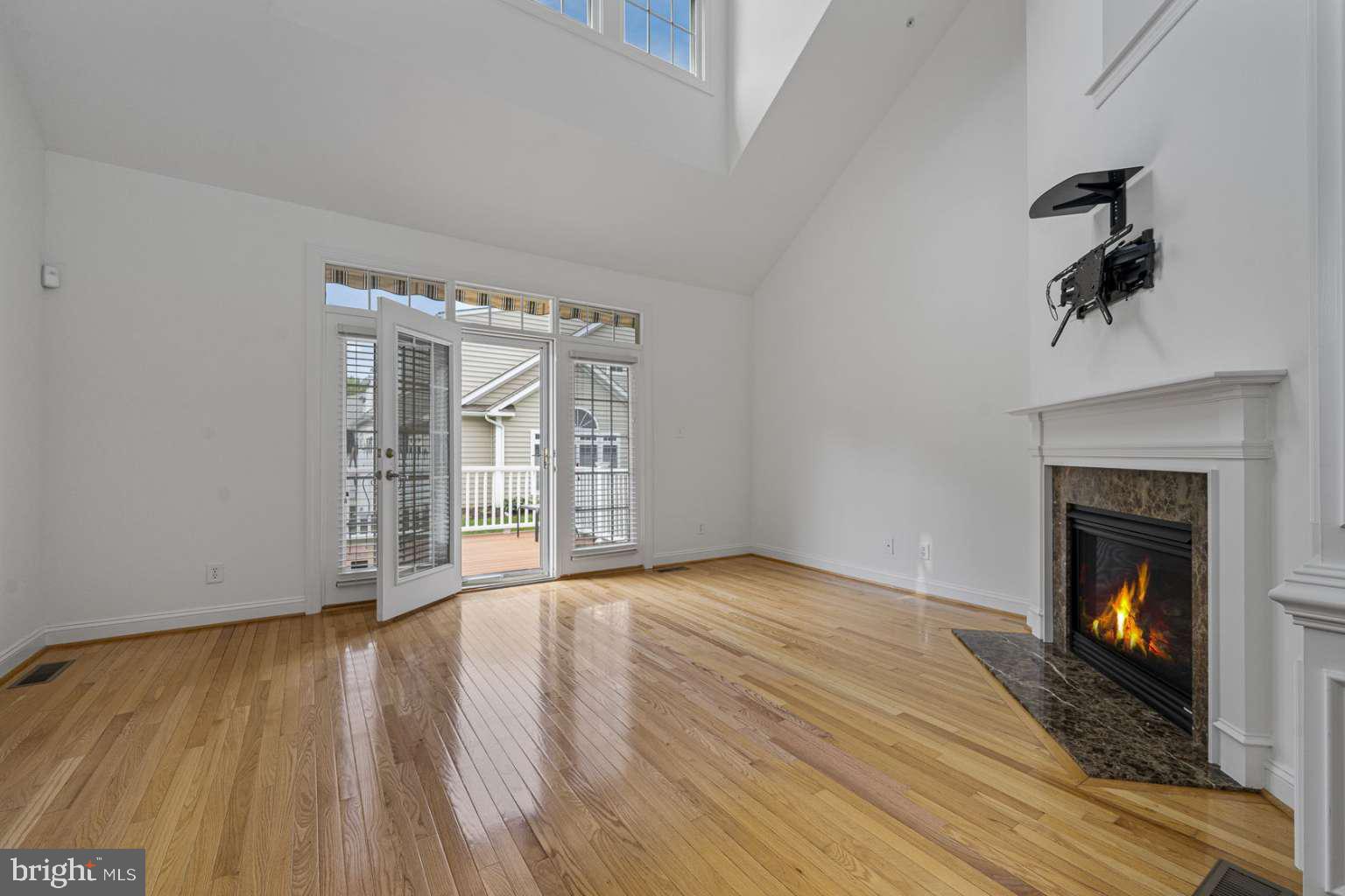 COLDSTREAM CROSSING - Residential