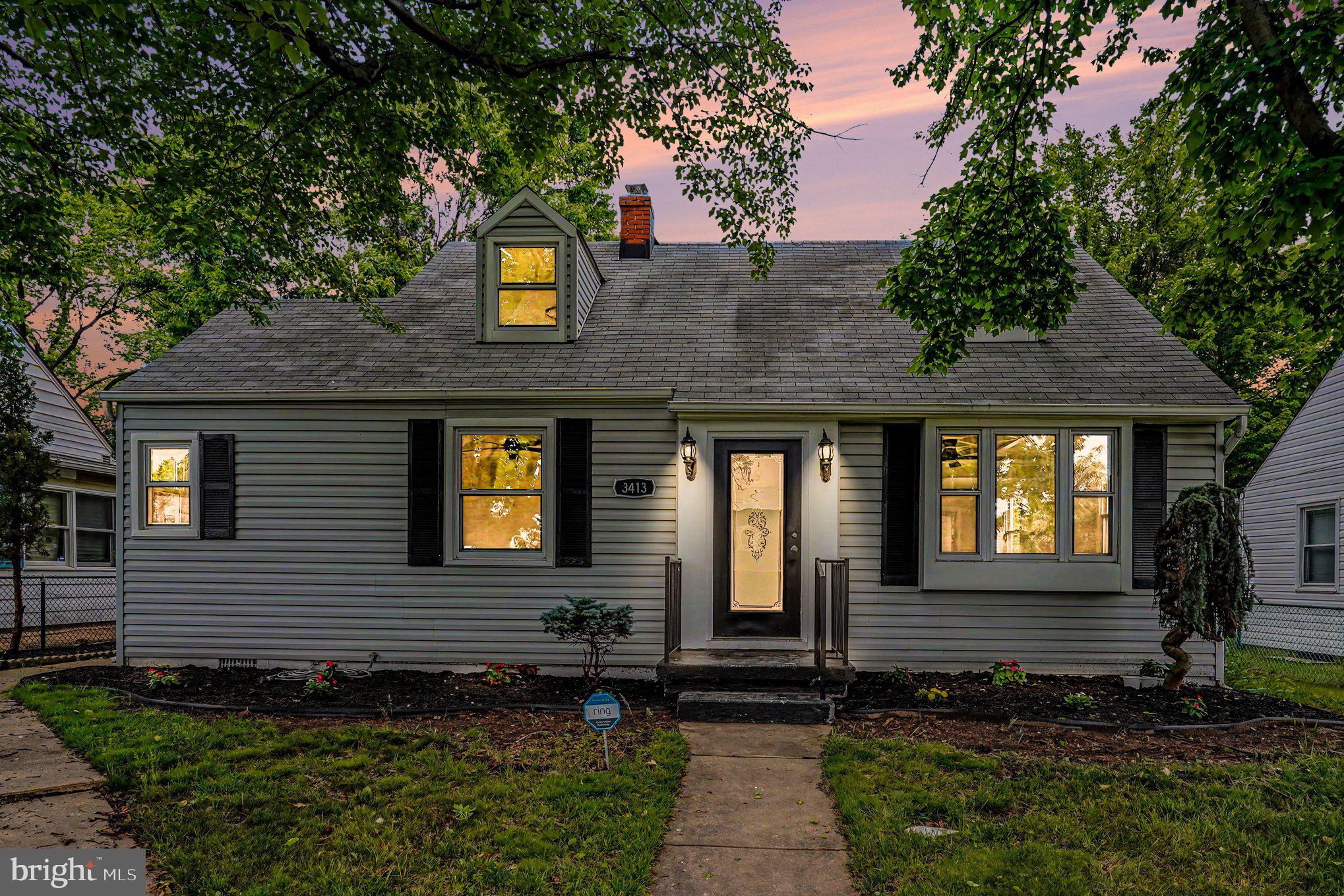 Beautiful 3Br 2Ba single home with finish basement * HUGE yard * Freshly painted * New flooring * Updated kitchen with Quartz counters, stainless-steel appliances *recessed lighting * New HVAC system * vinyl deck and handrails * Updated bathrooms * Beautiful ceiling & wall designs and so much more all in a well sought after area.