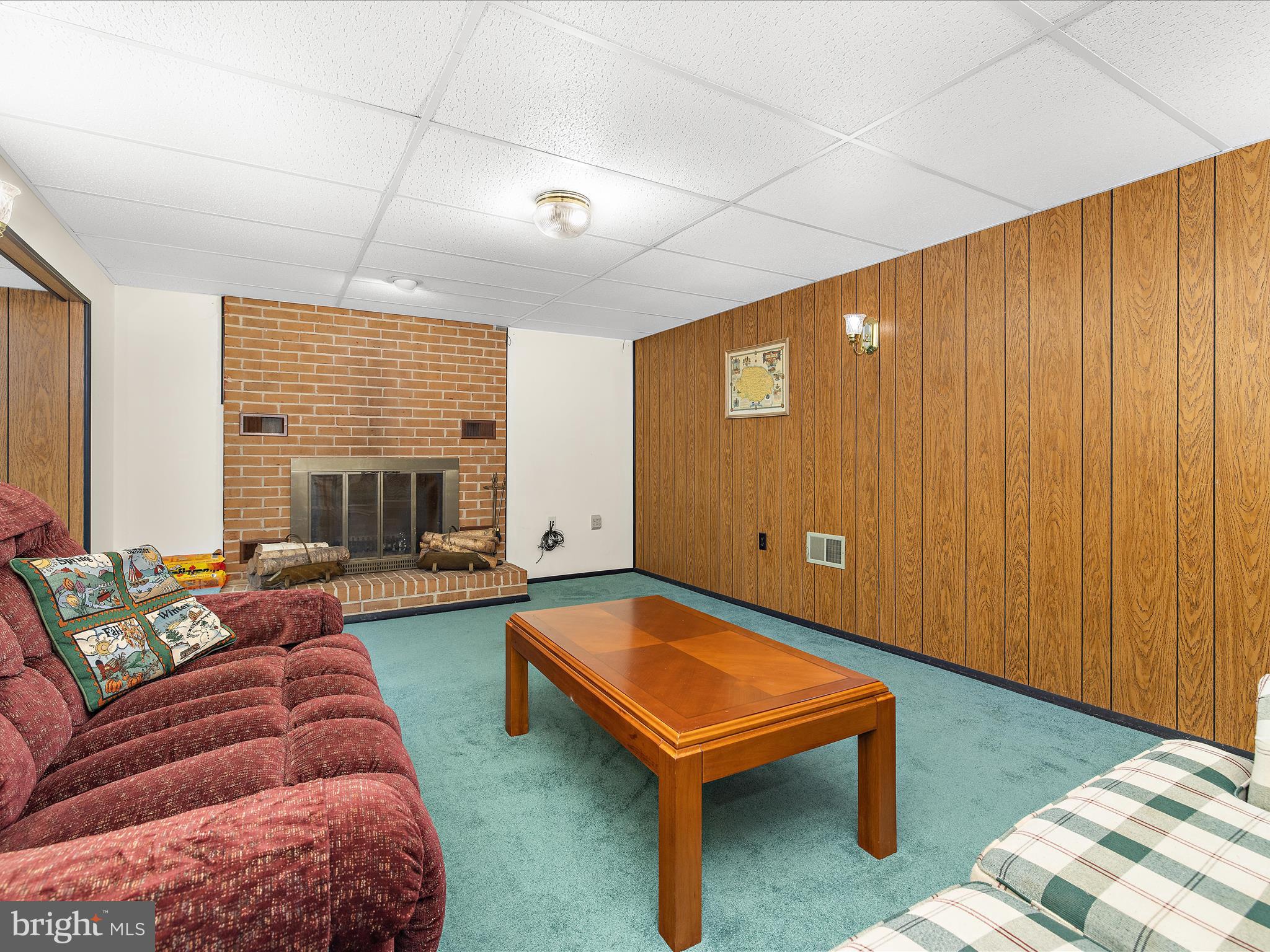 THE HIGHLANDS - Residential