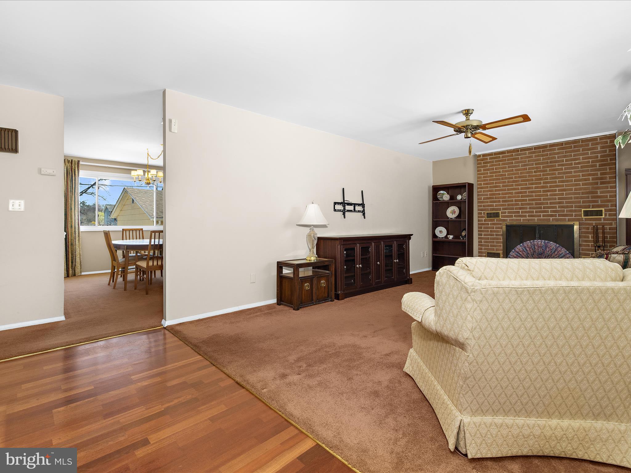 THE HIGHLANDS - Residential