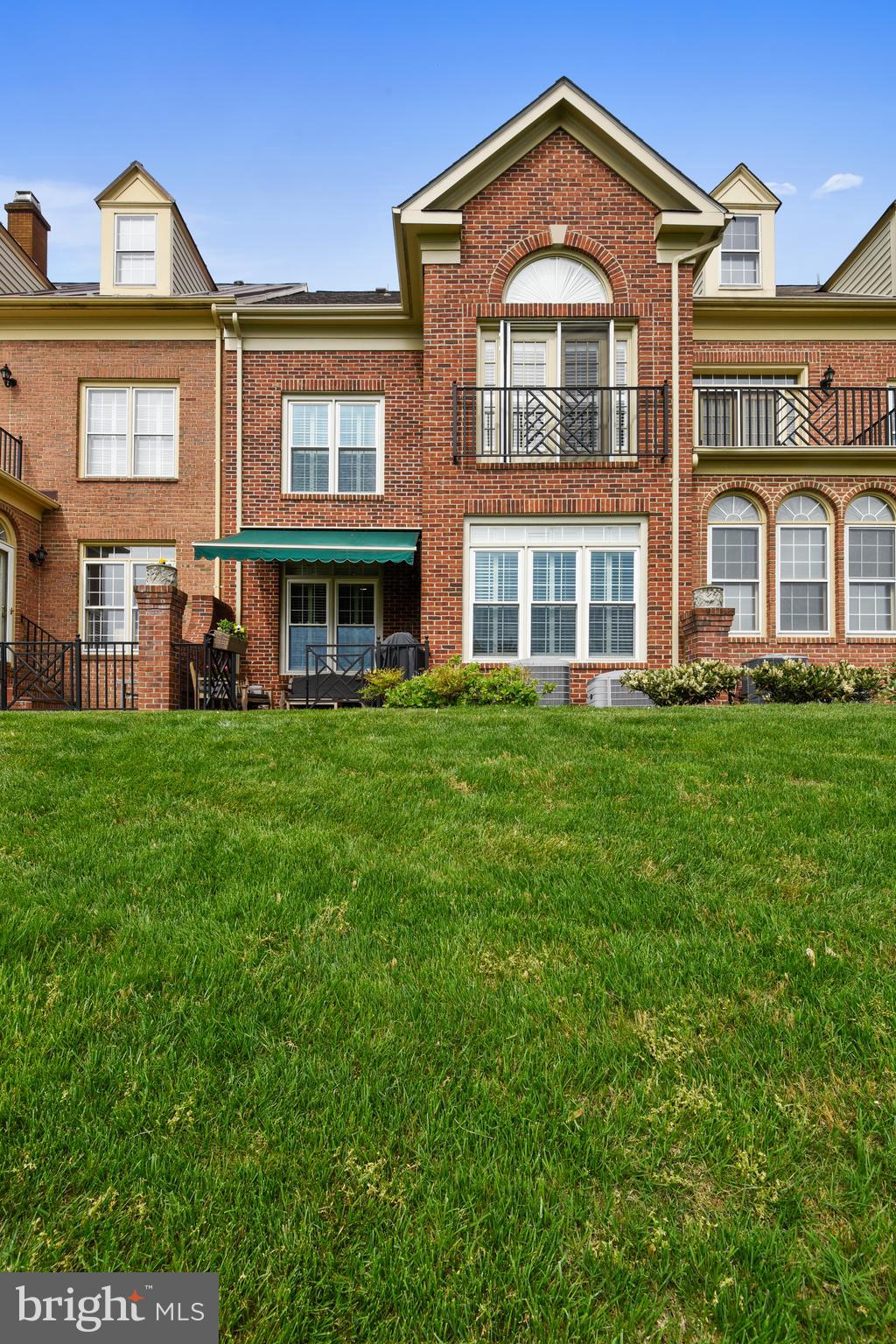 RIVERGATE - Residential