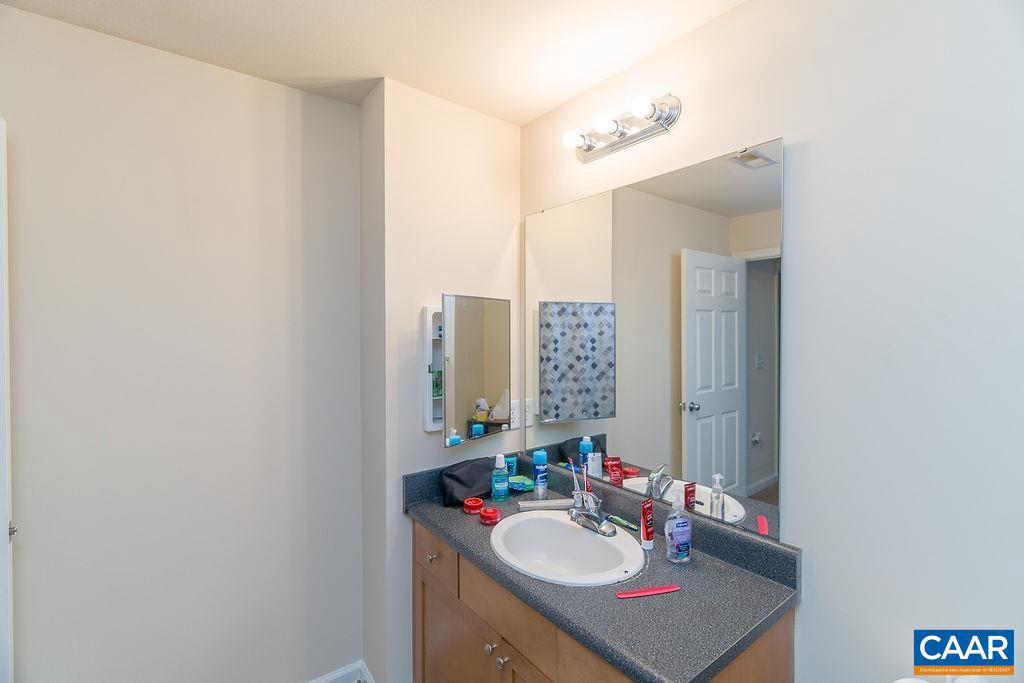 EAGLES LANDING - Residential