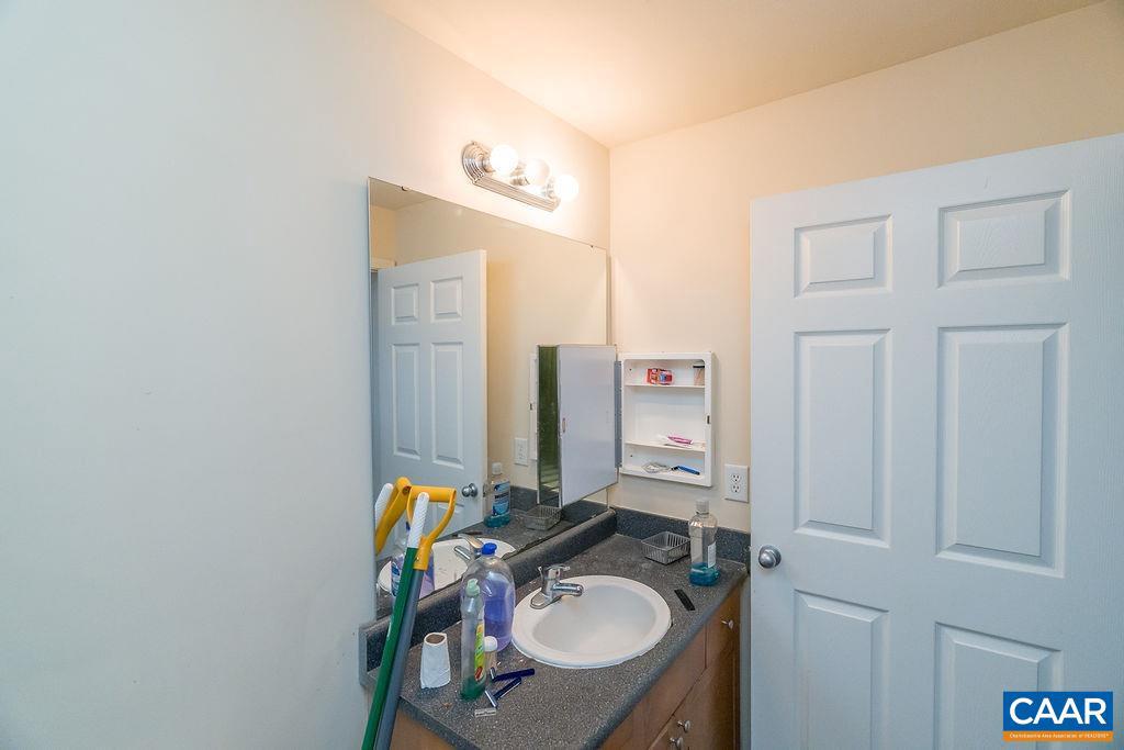 EAGLES LANDING - Residential