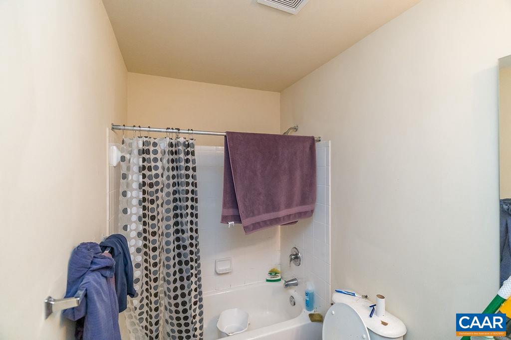 EAGLES LANDING - Residential