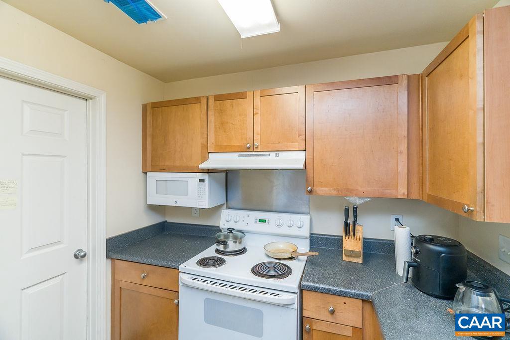 EAGLES LANDING - Residential
