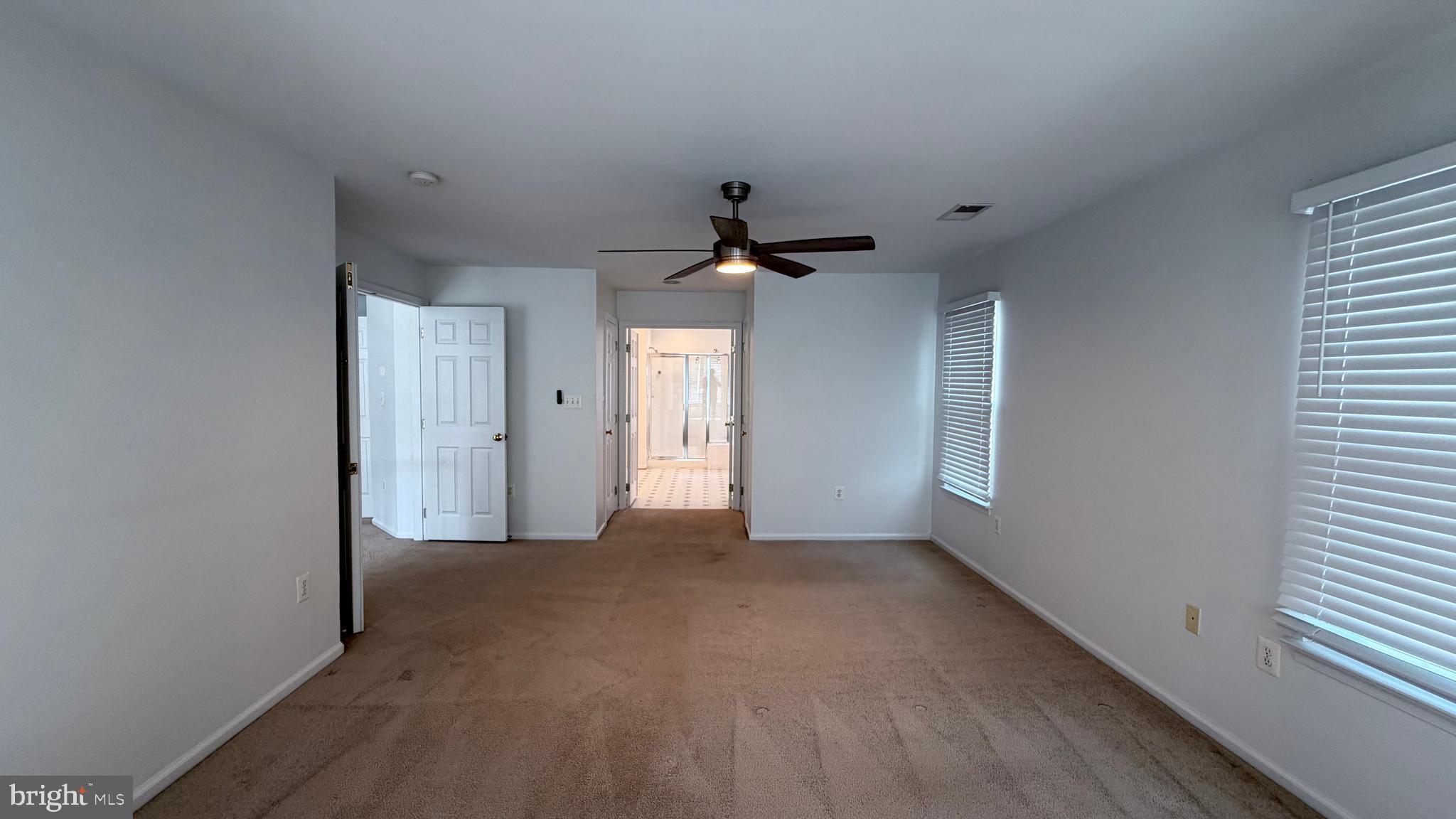 ASHBURN VILLAGE - Residential