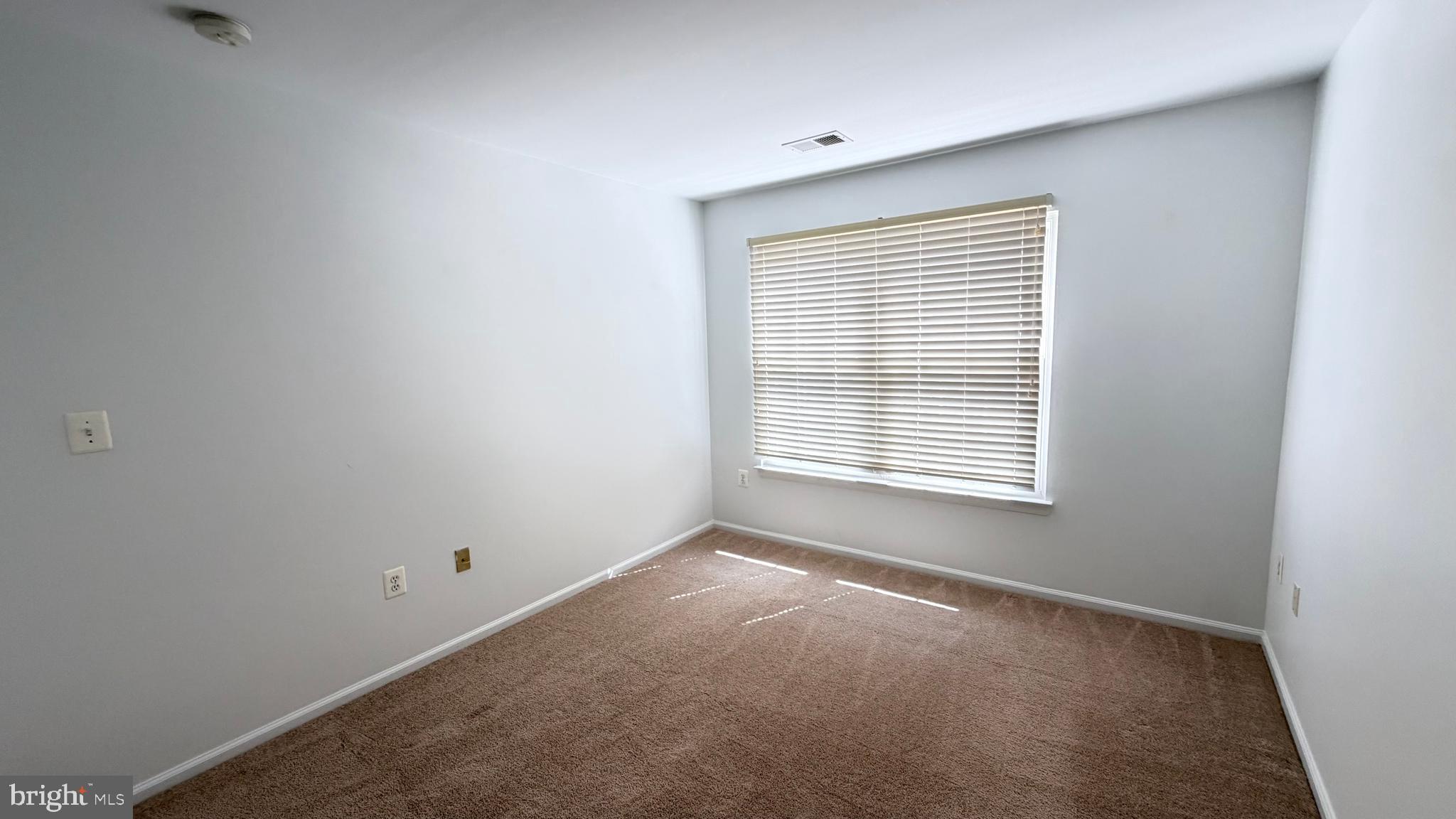 ASHBURN VILLAGE - Residential