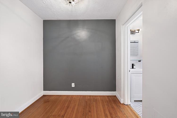 GLOVER PARK - Residential