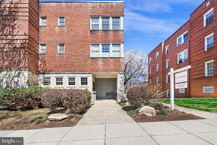 GLOVER PARK - Residential
