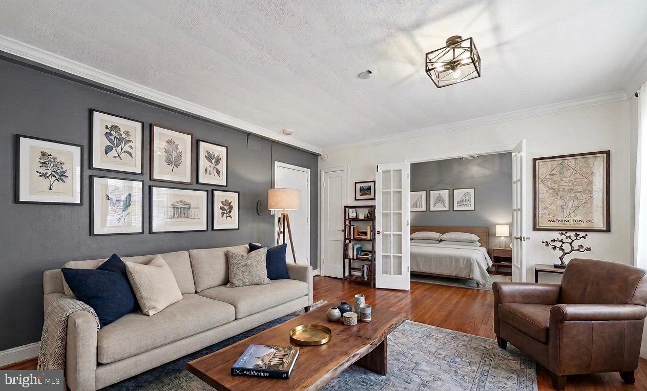 GLOVER PARK - Residential