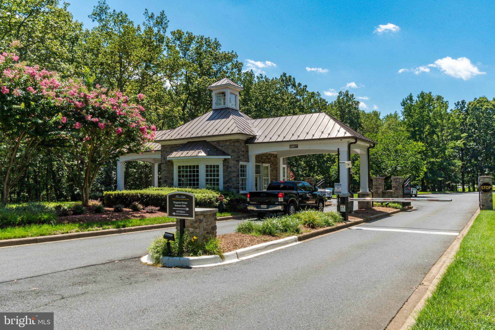 FAWN LAKE - Residential