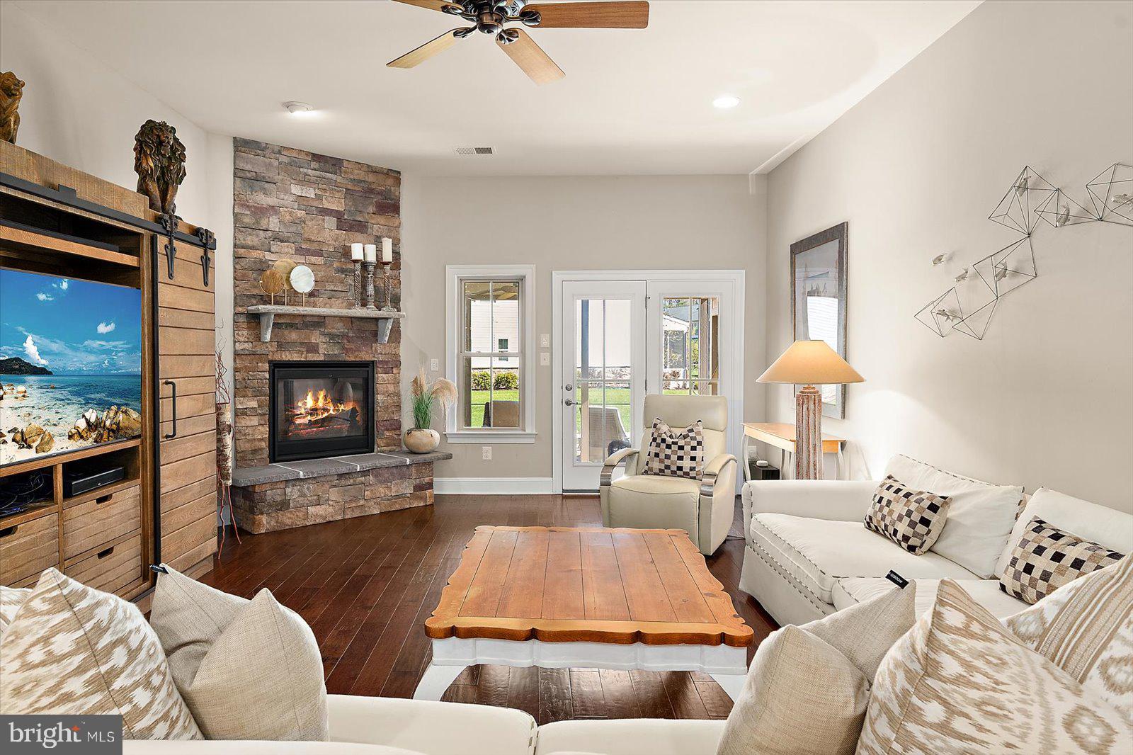 BAY FOREST CLUB - Residential