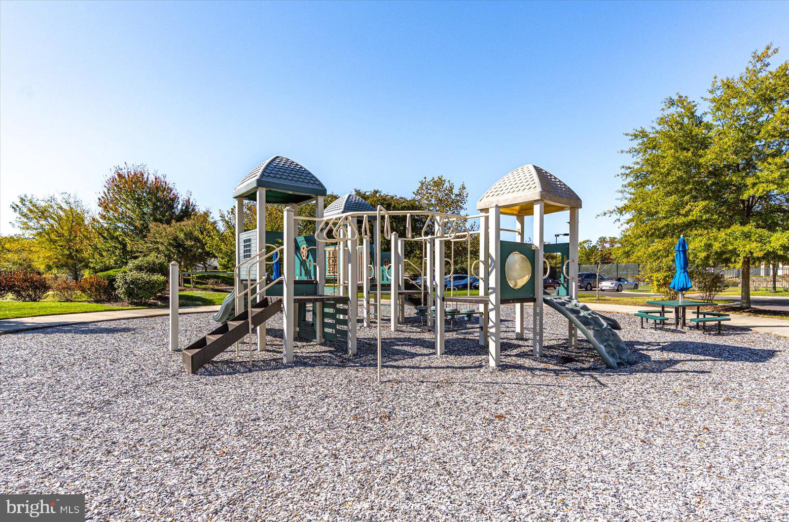 BAY FOREST CLUB - Residential