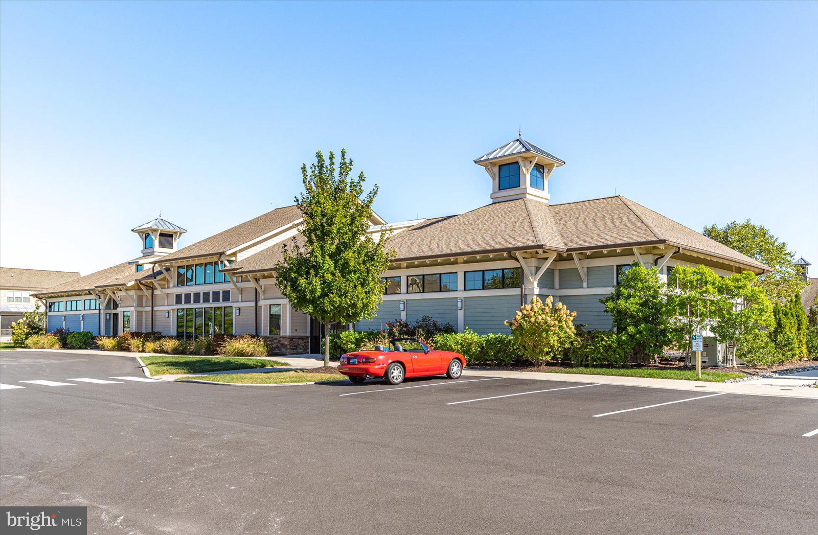 BAY FOREST CLUB - Residential