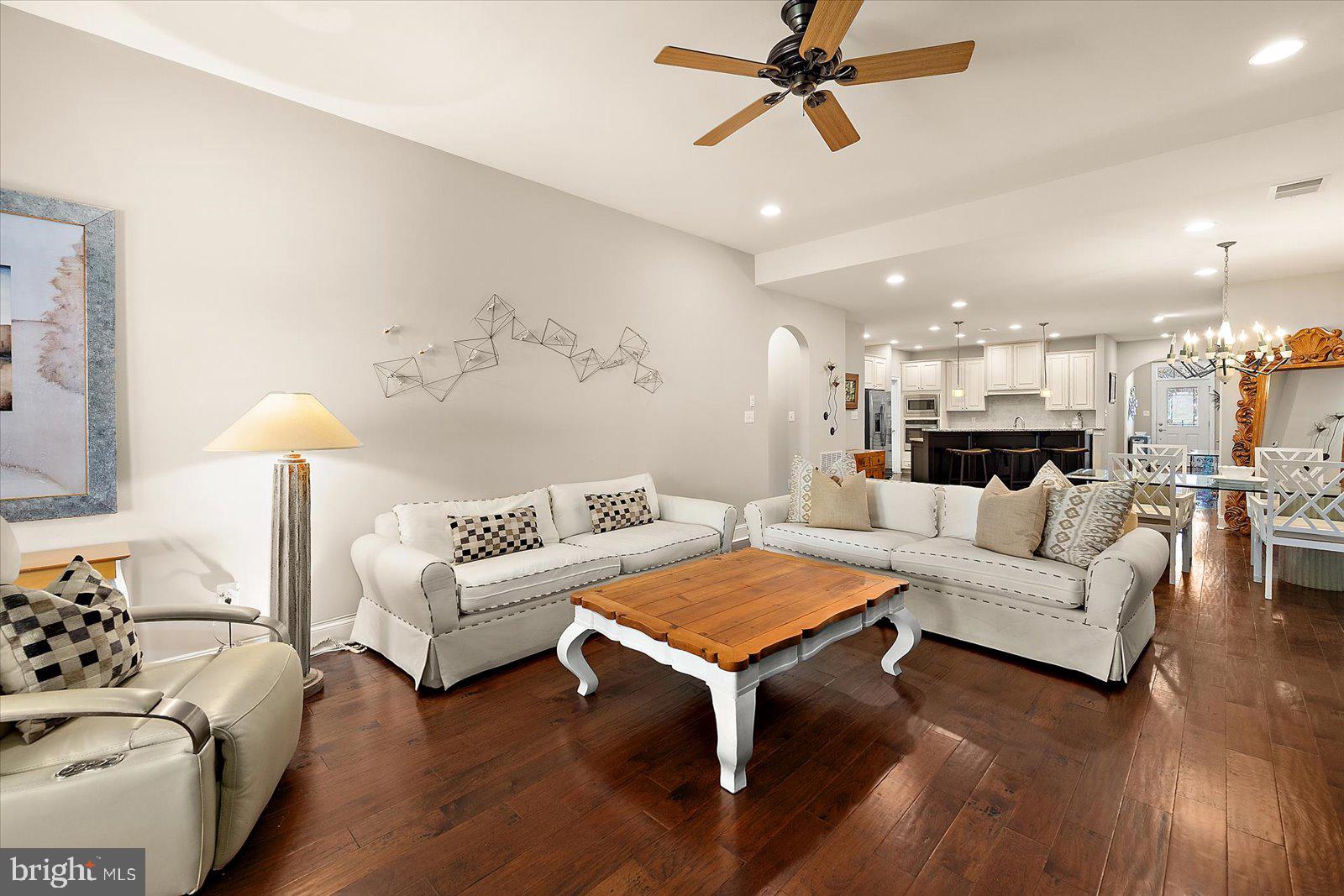 BAY FOREST CLUB - Residential