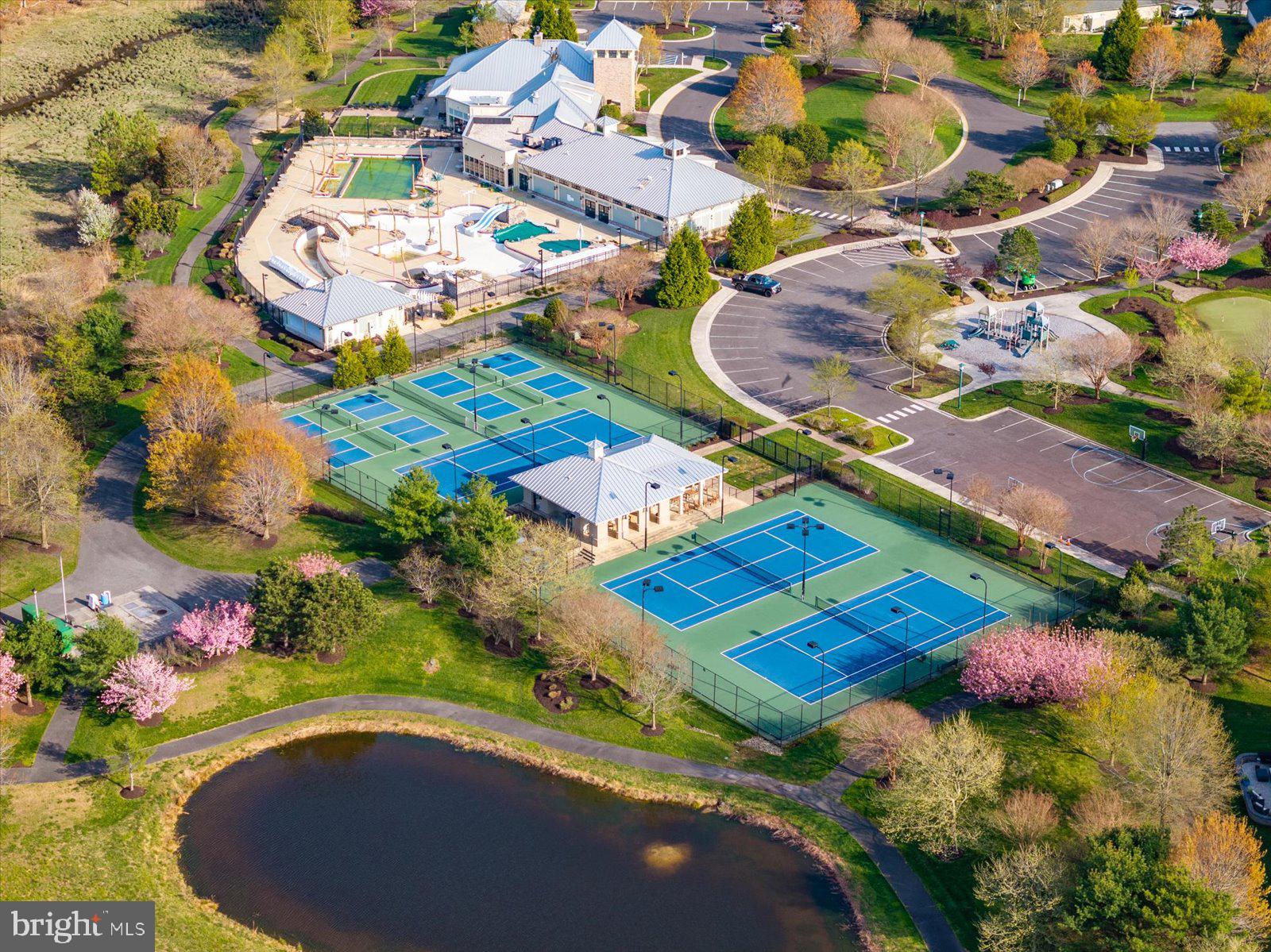 BAY FOREST CLUB - Residential