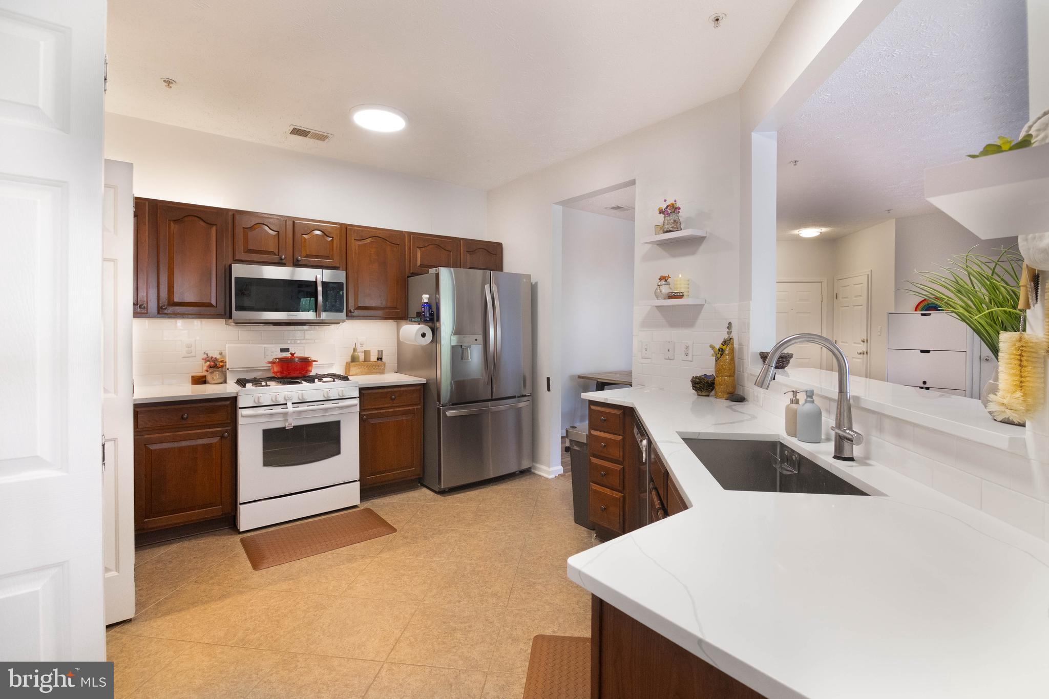 CHESTNUT TERRACE - Residential